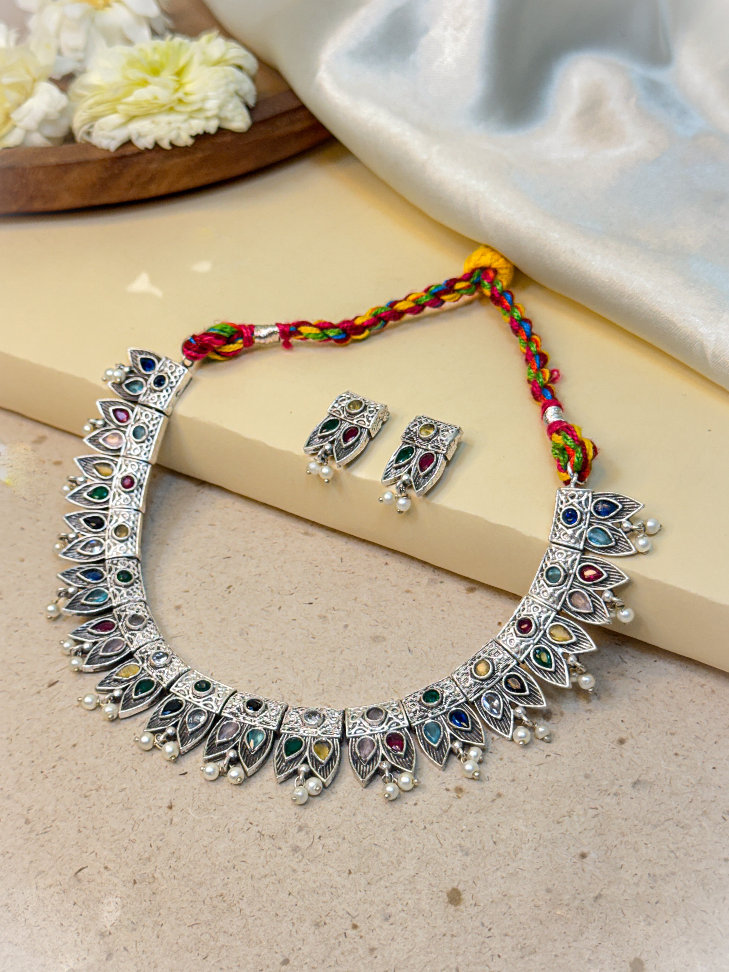 Aachal Stone Necklace Set