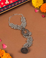 Load image into Gallery viewer, Designer oxidised anklet with elephant motifs from Rakshabandhan hamper - Naman Arts