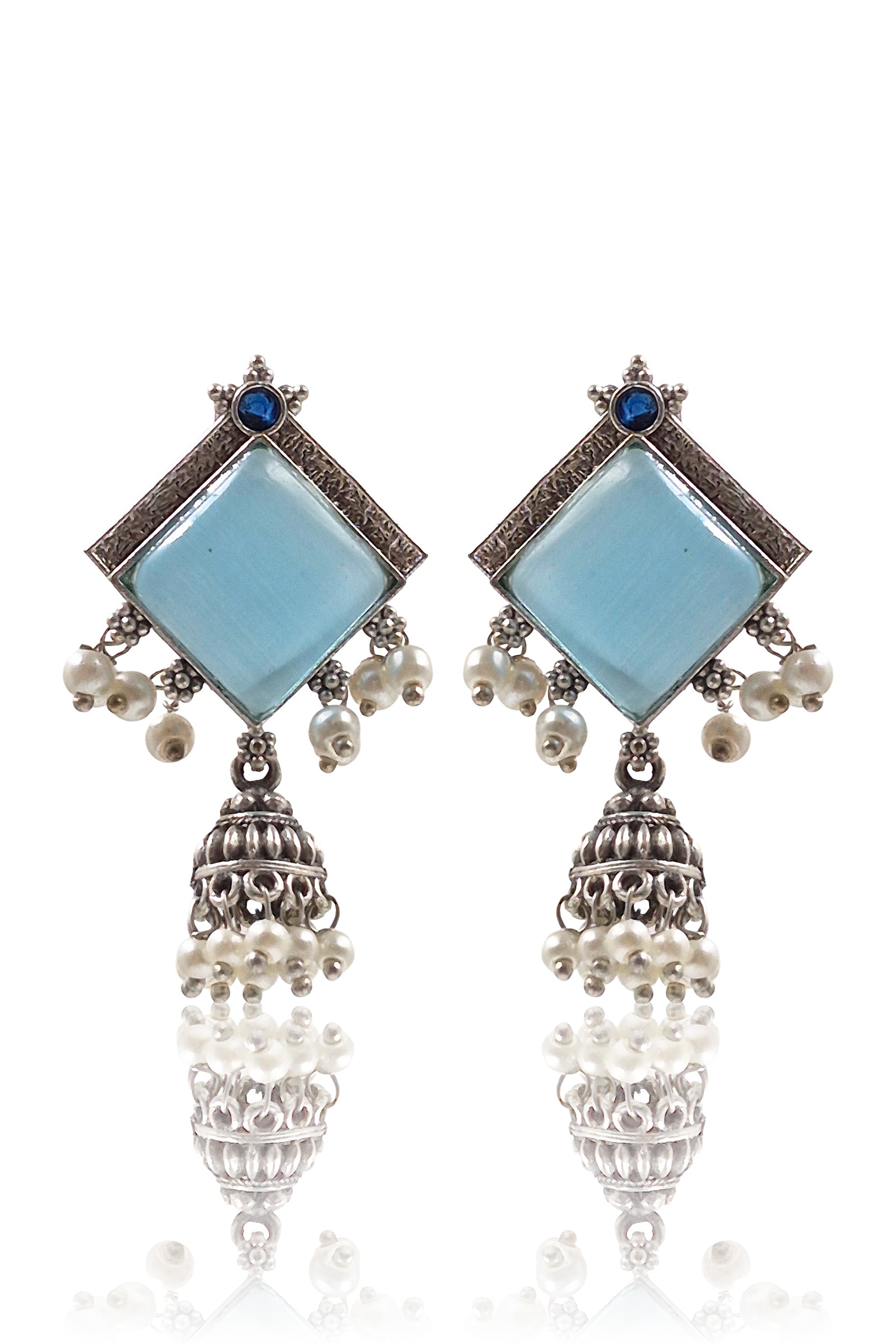 AASHAVI STONE EARRINGS