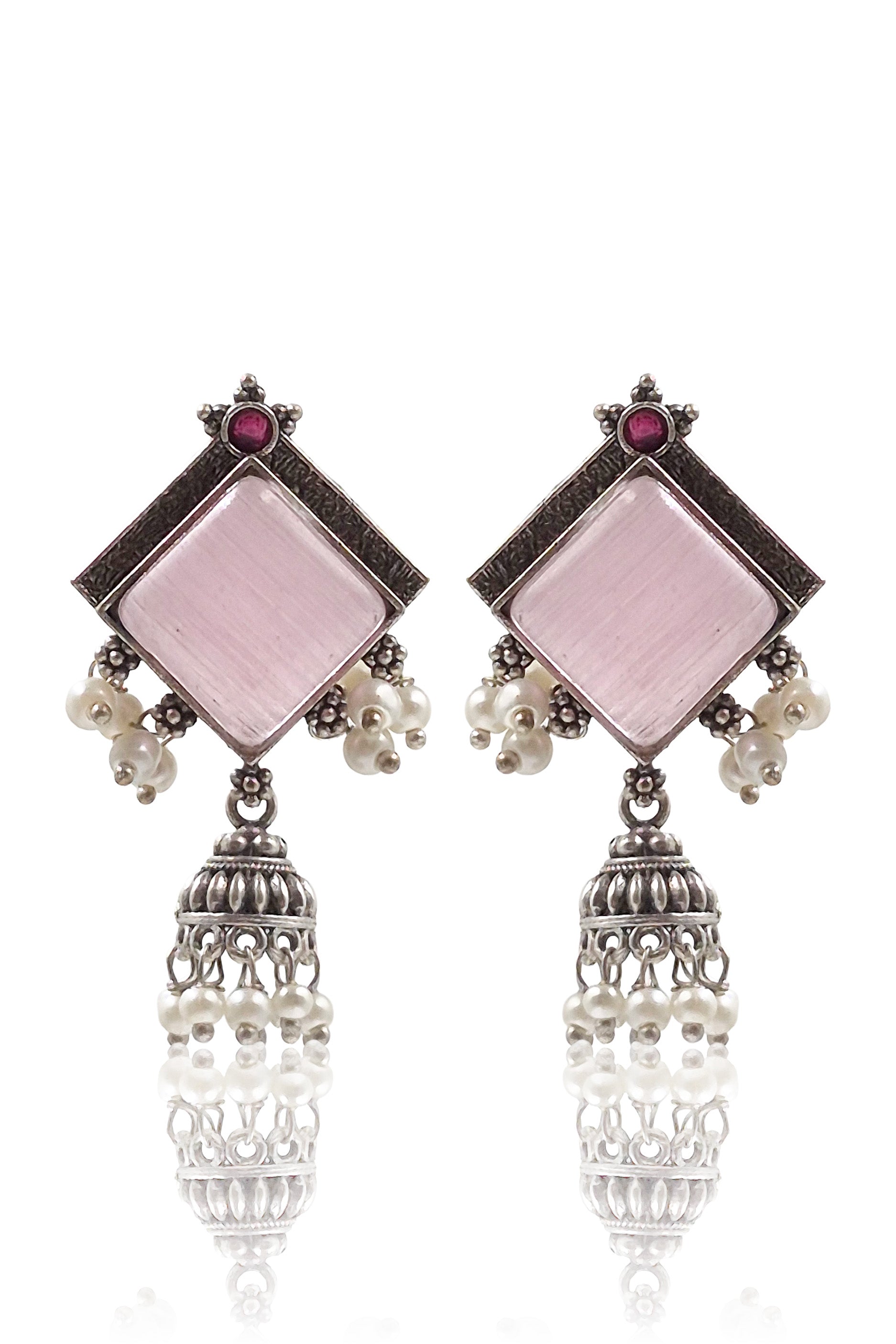 AASHAVI STONE EARRINGS