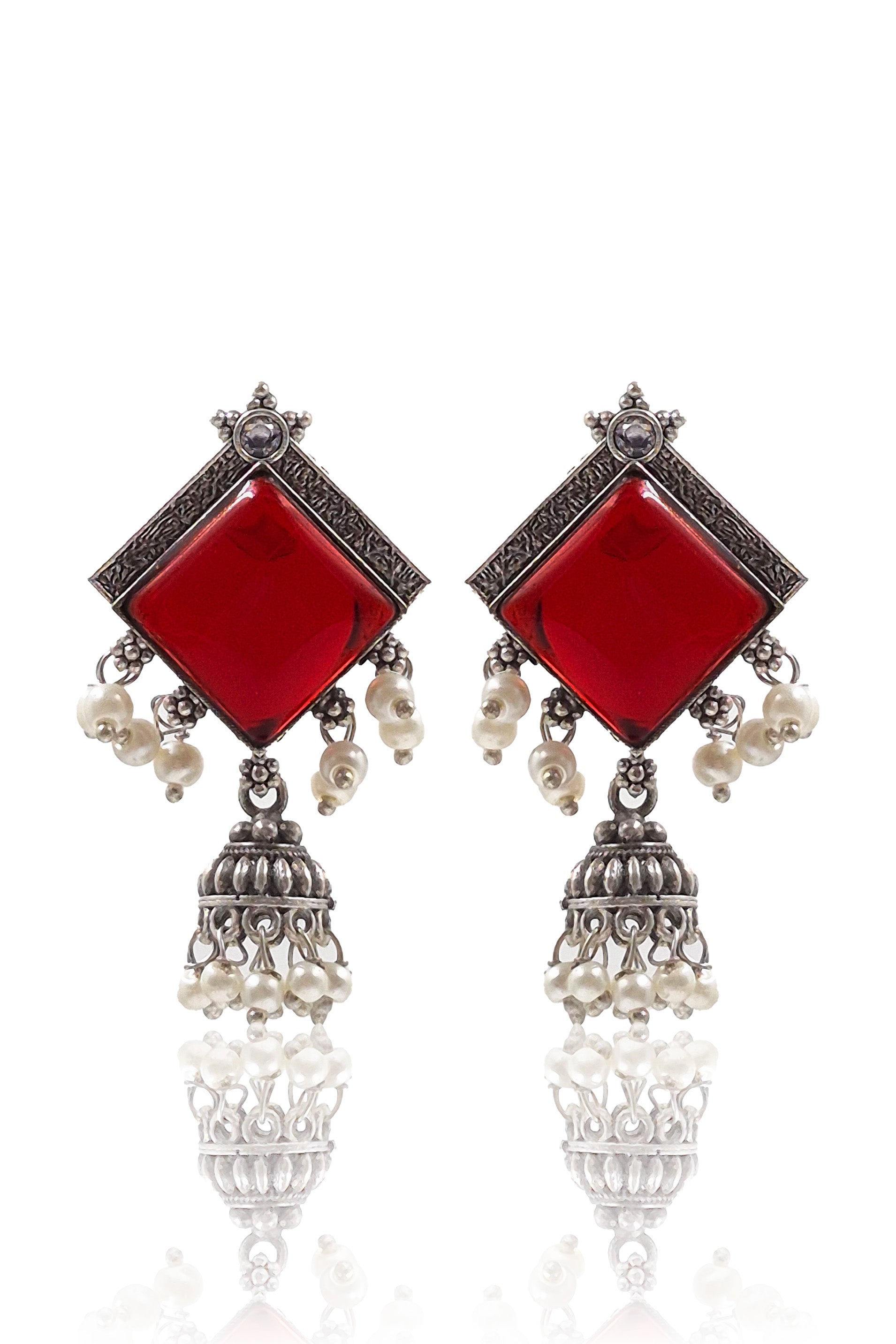 AASHAVI STONE EARRINGS