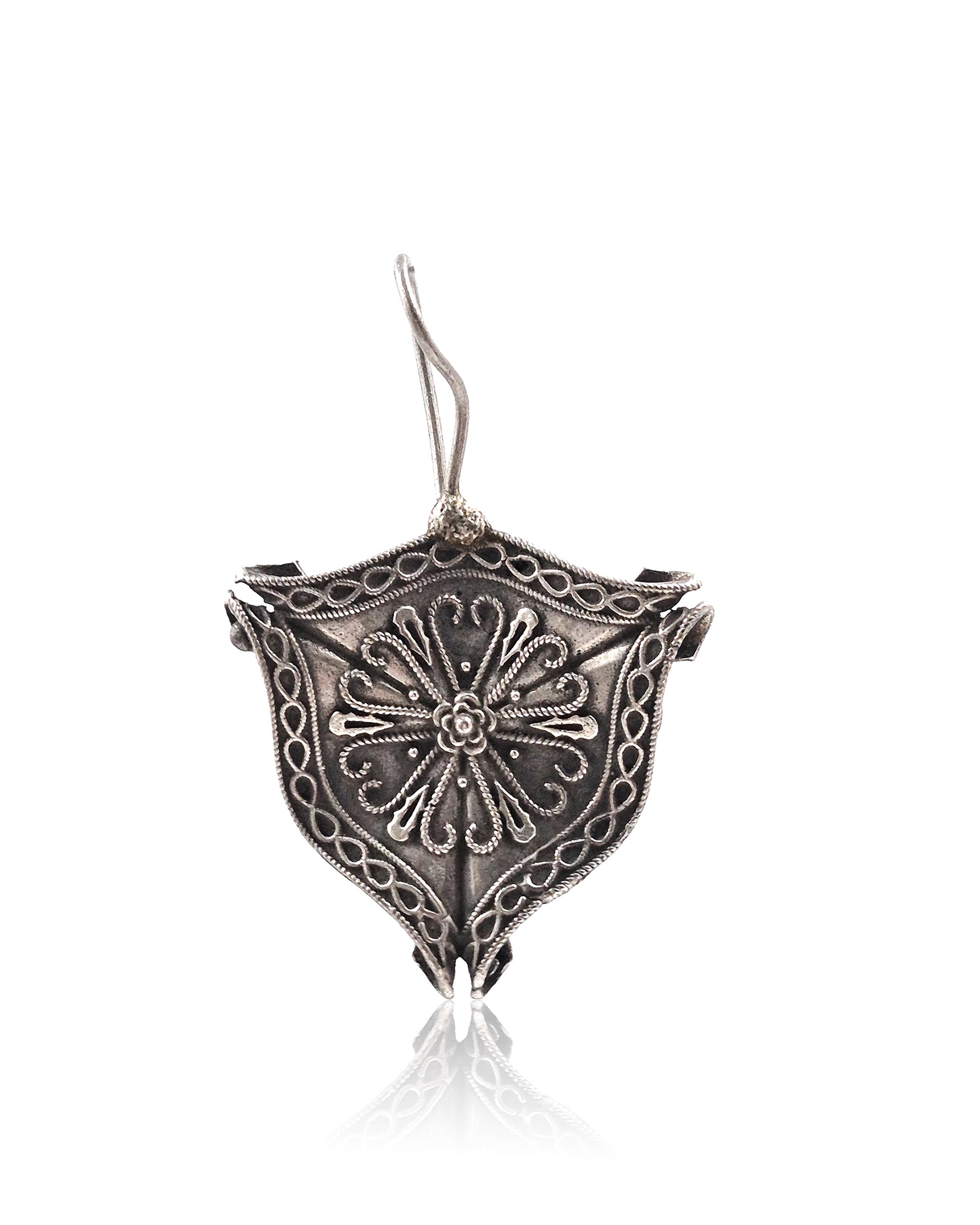 DARSHINI SILVER LOOKALIKE STUD EARRINGS