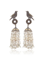 Load image into Gallery viewer, Robin Pearl Jhumka Earrings