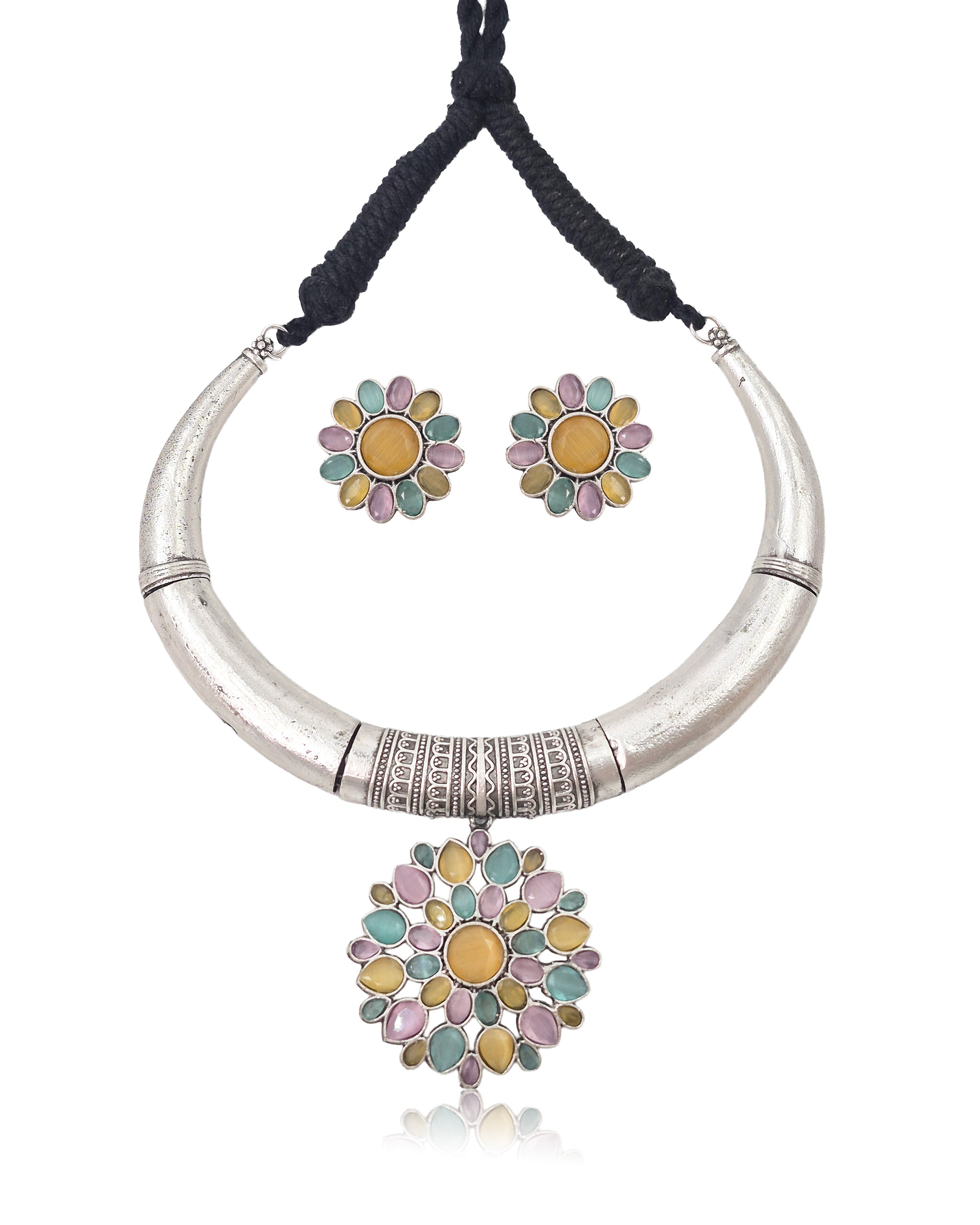 Rahi Stone Necklace Set