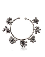 Load image into Gallery viewer, Mia Ghungroo Bangles