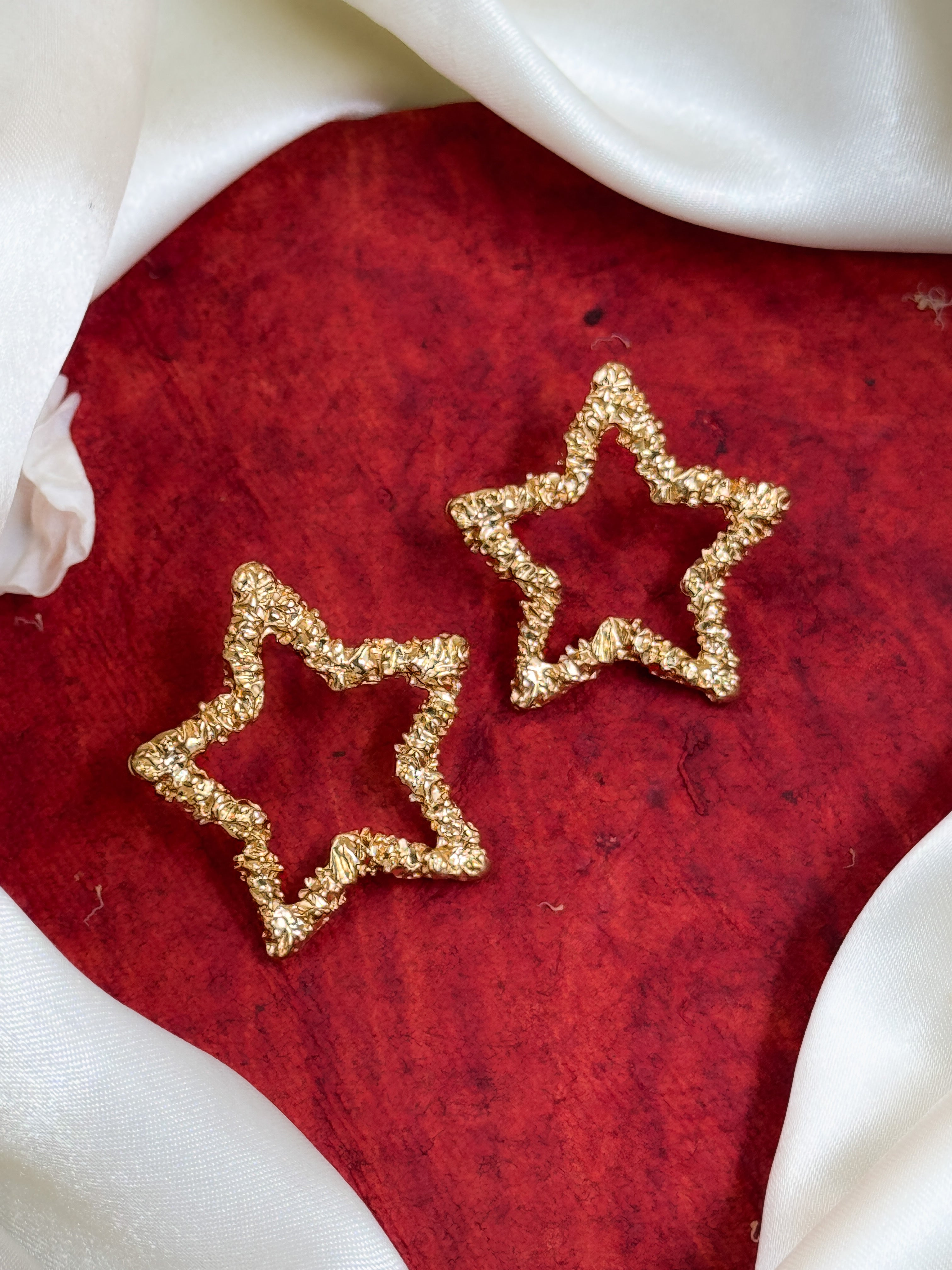 GOLDEN STAR EARRINGS