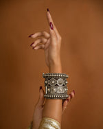 Load image into Gallery viewer, Bangle stack from silver Rakshabandhan hamper - Naman Arts