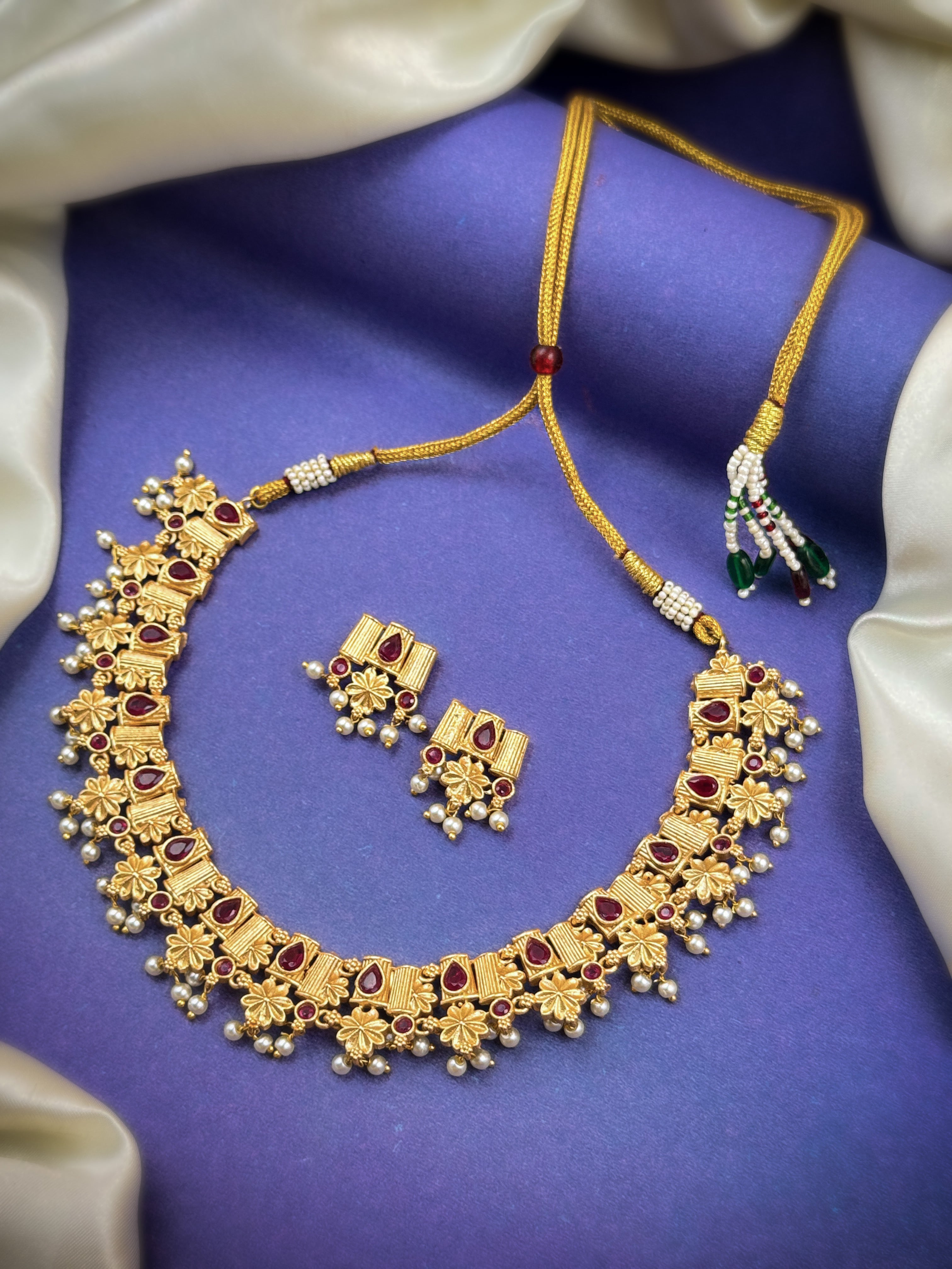 Dhriti Stone Necklace Set