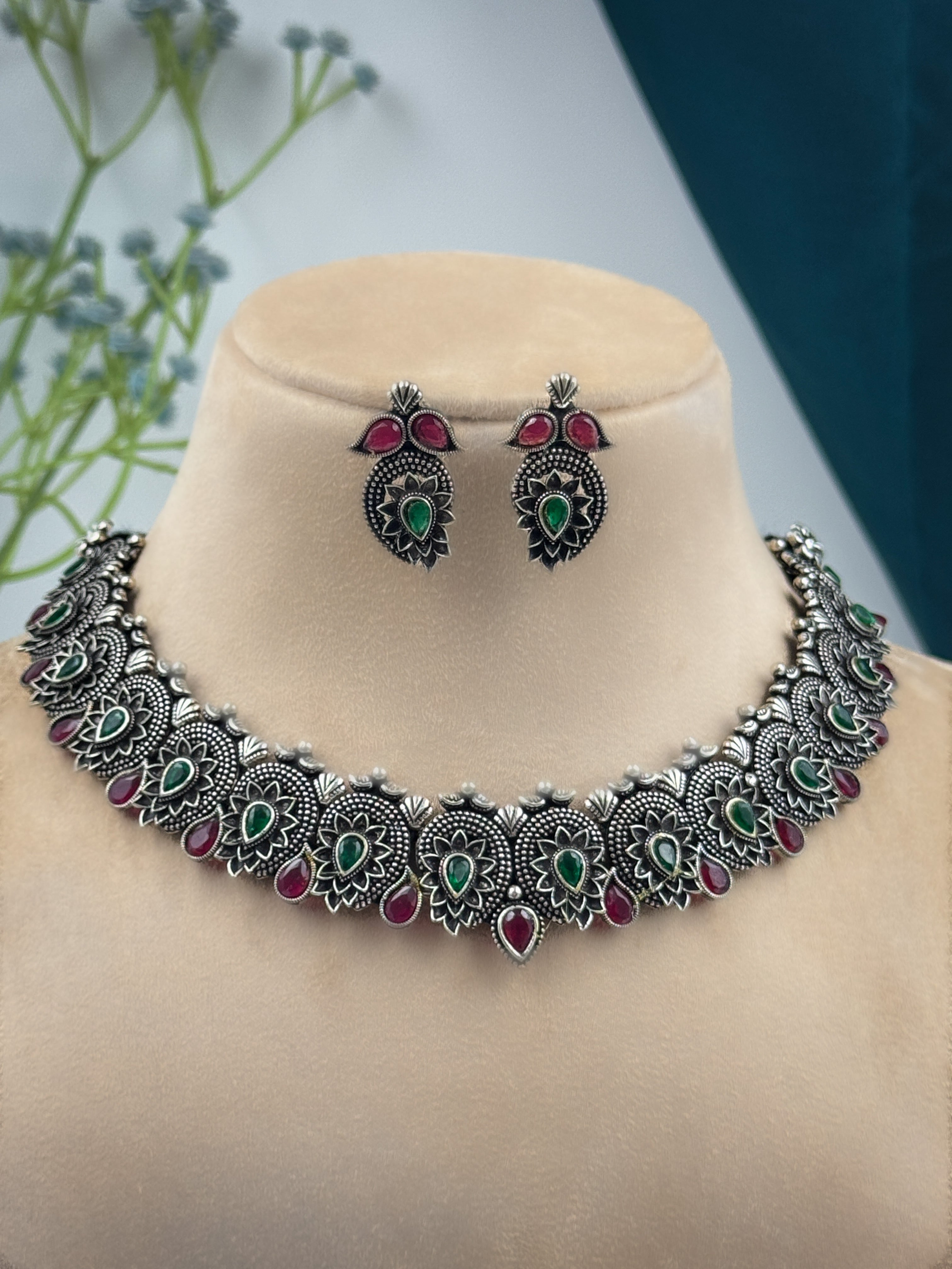 SILVER LOOKALIKE NECKLACE SET