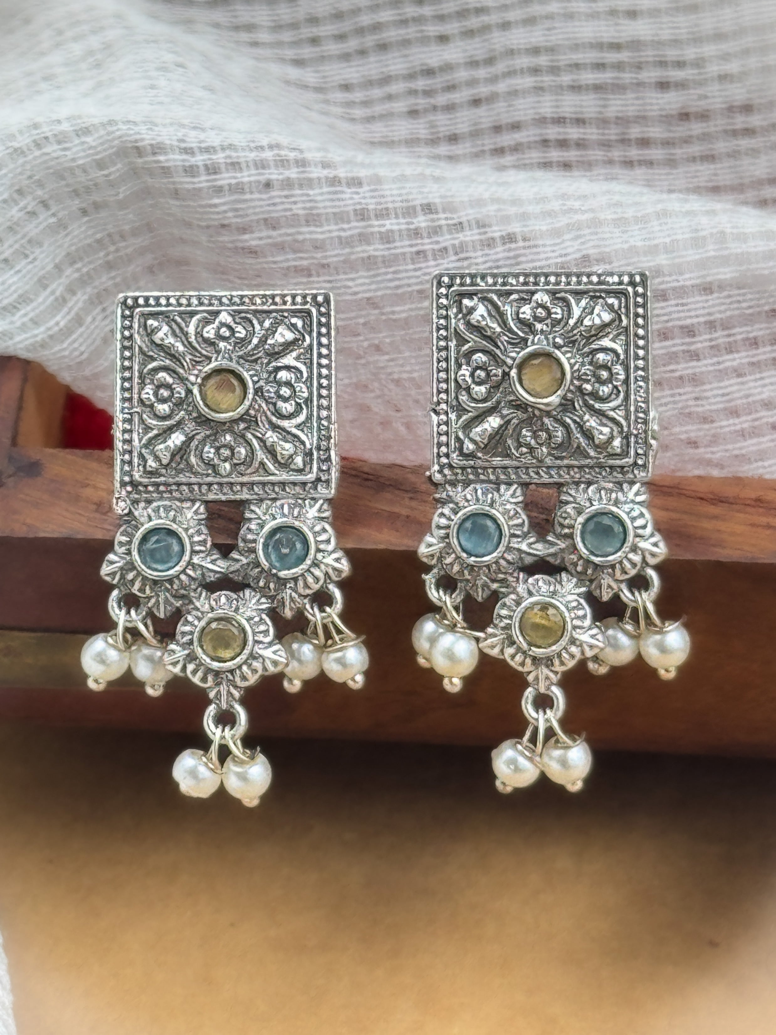 Anika Stone Necklace Set