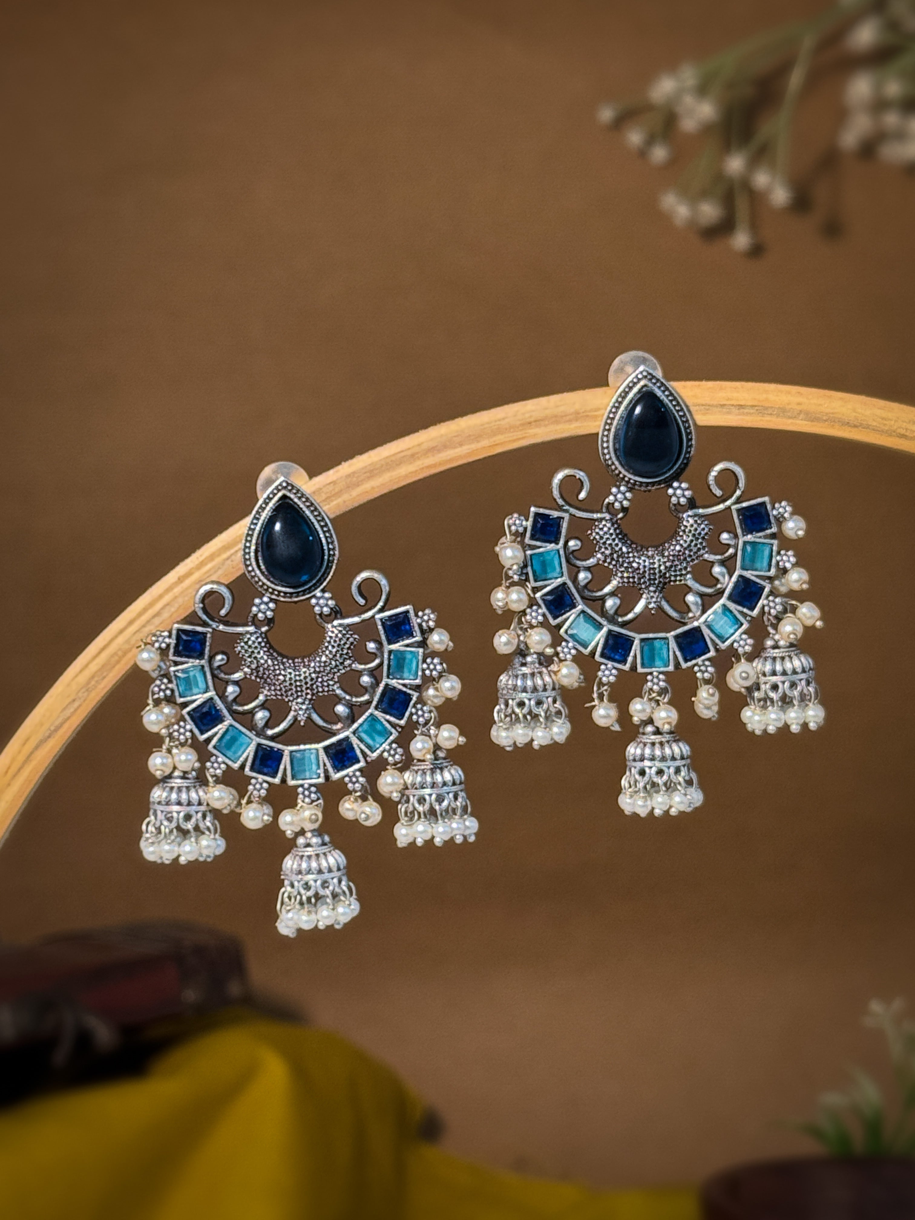 RAHA STONE JHUMKA EARRINGS
