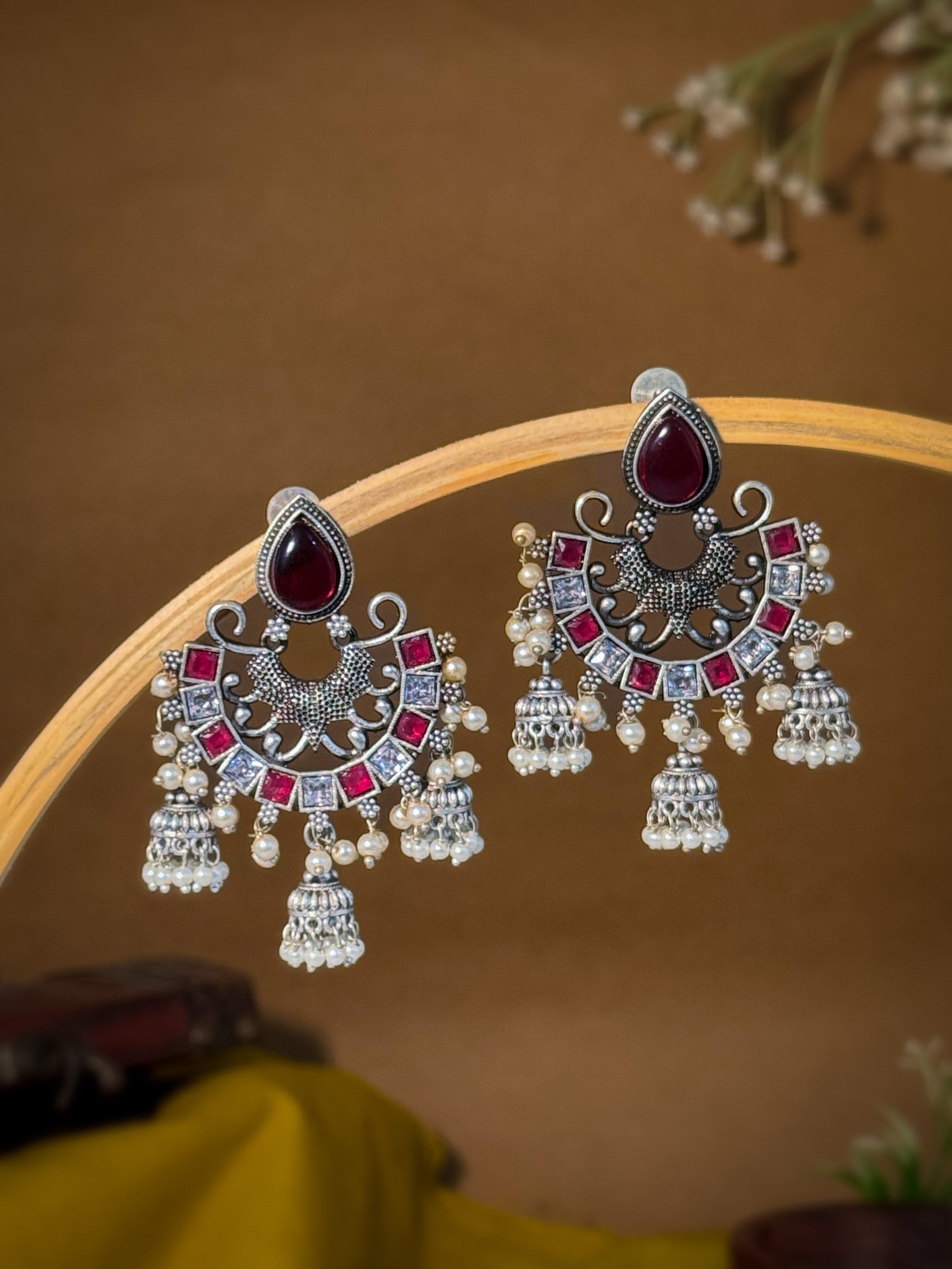 RAHA STONE JHUMKA EARRINGS