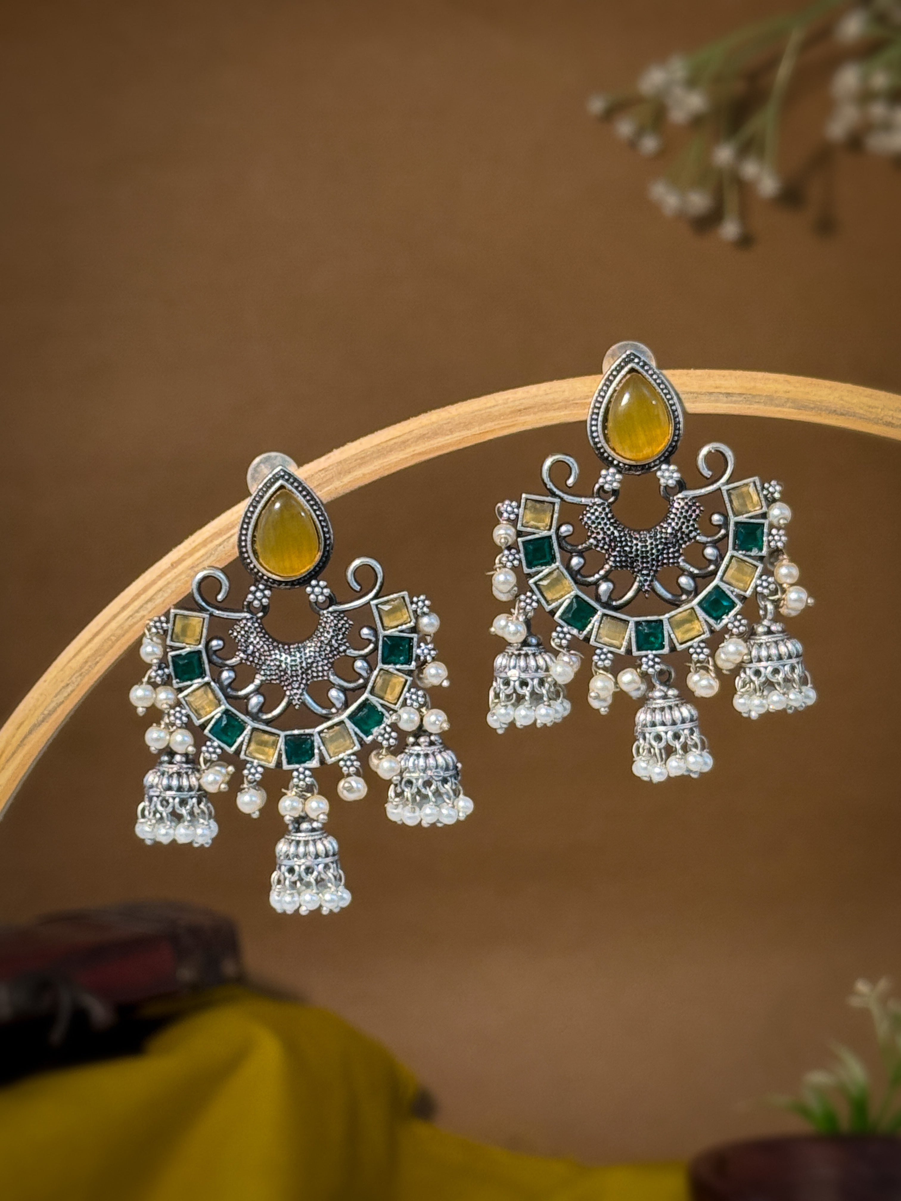 RAHA STONE JHUMKA EARRINGS