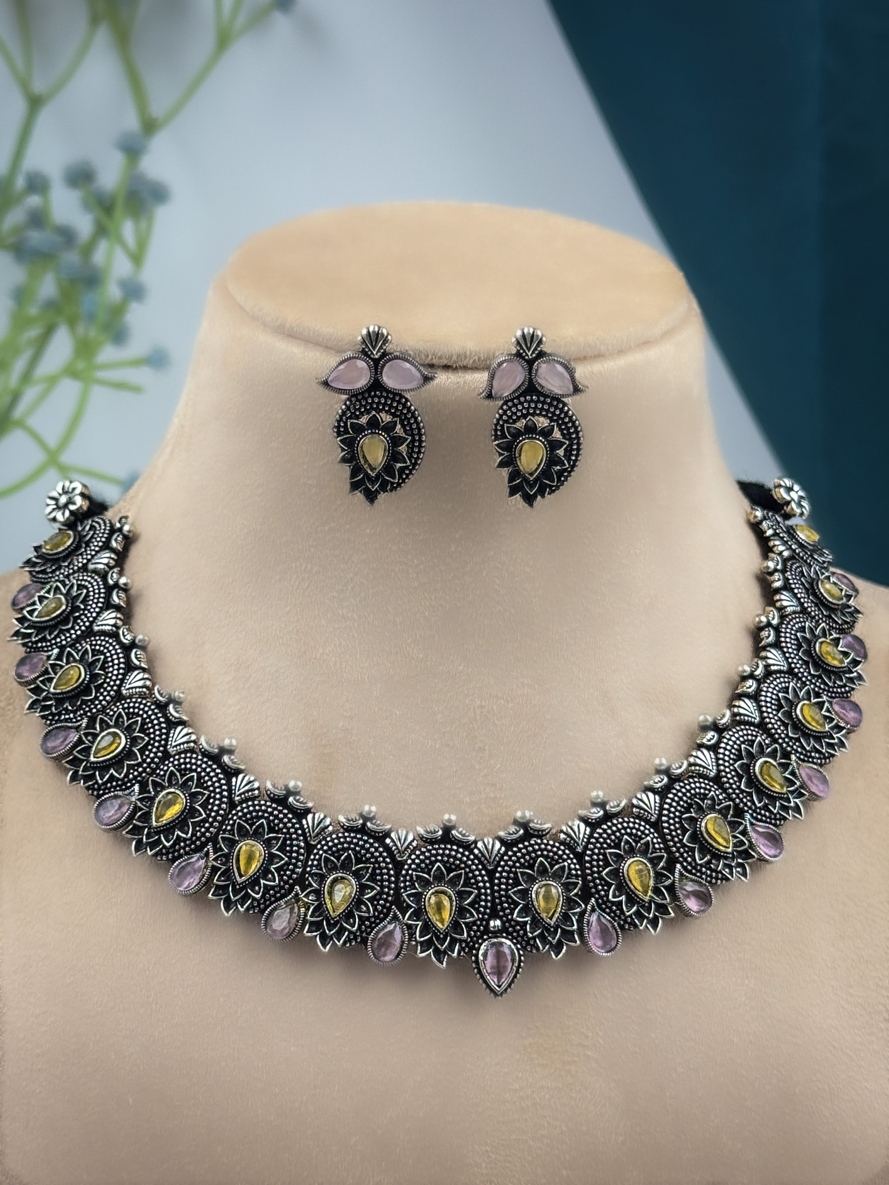 SILVER LOOKALIKE NECKLACE SET
