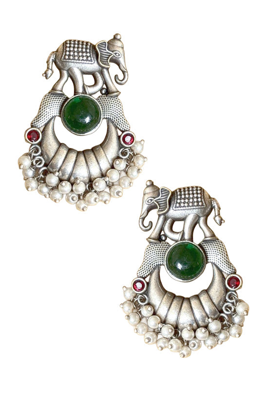 RICHA STUD EARRINGS