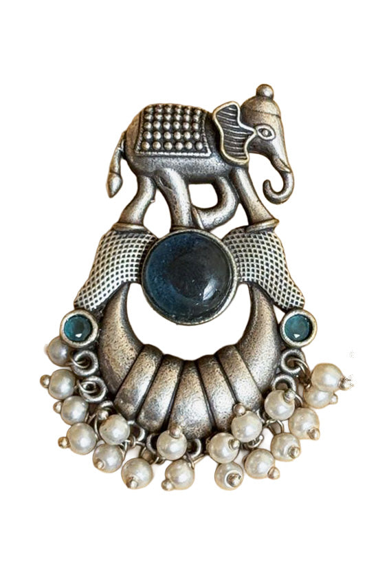 RICHA STUD EARRINGS