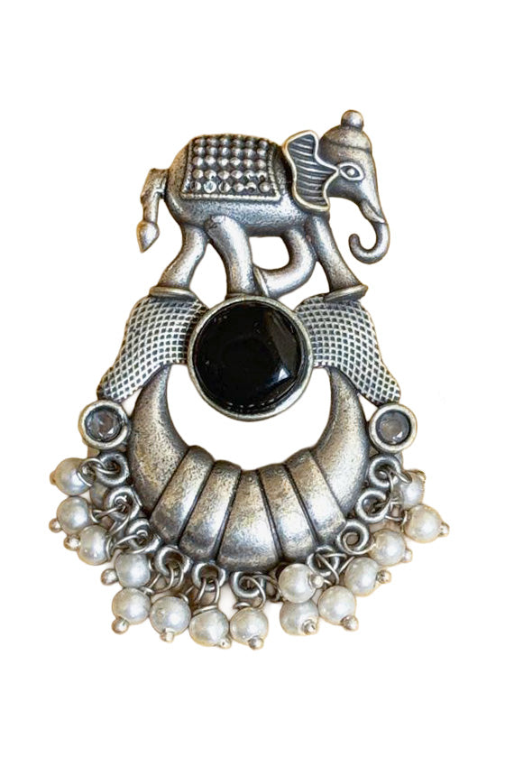 RICHA STUD EARRINGS