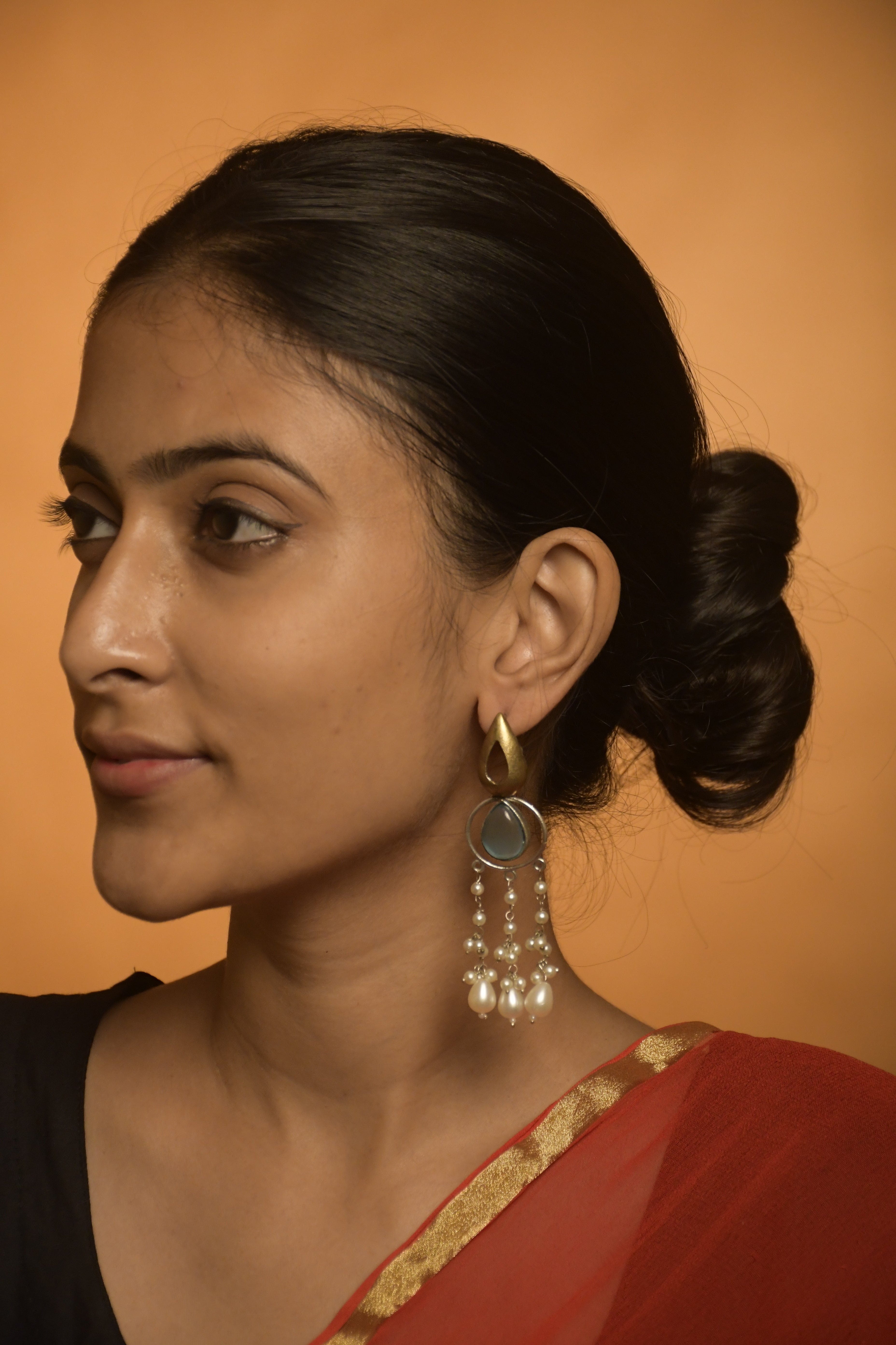 Noir Pearl Dangler Earrings