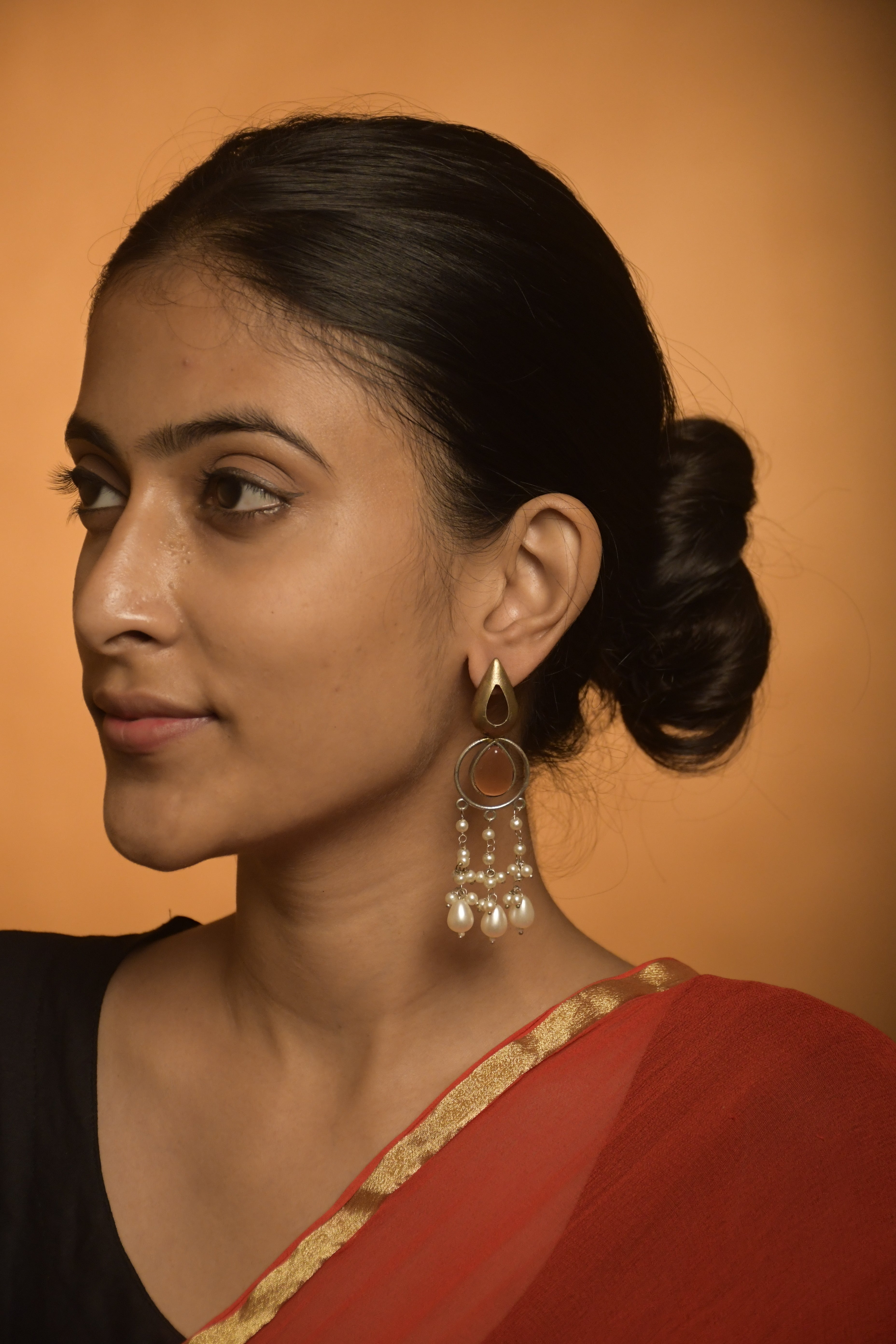 Noir Pearl Dangler Earrings