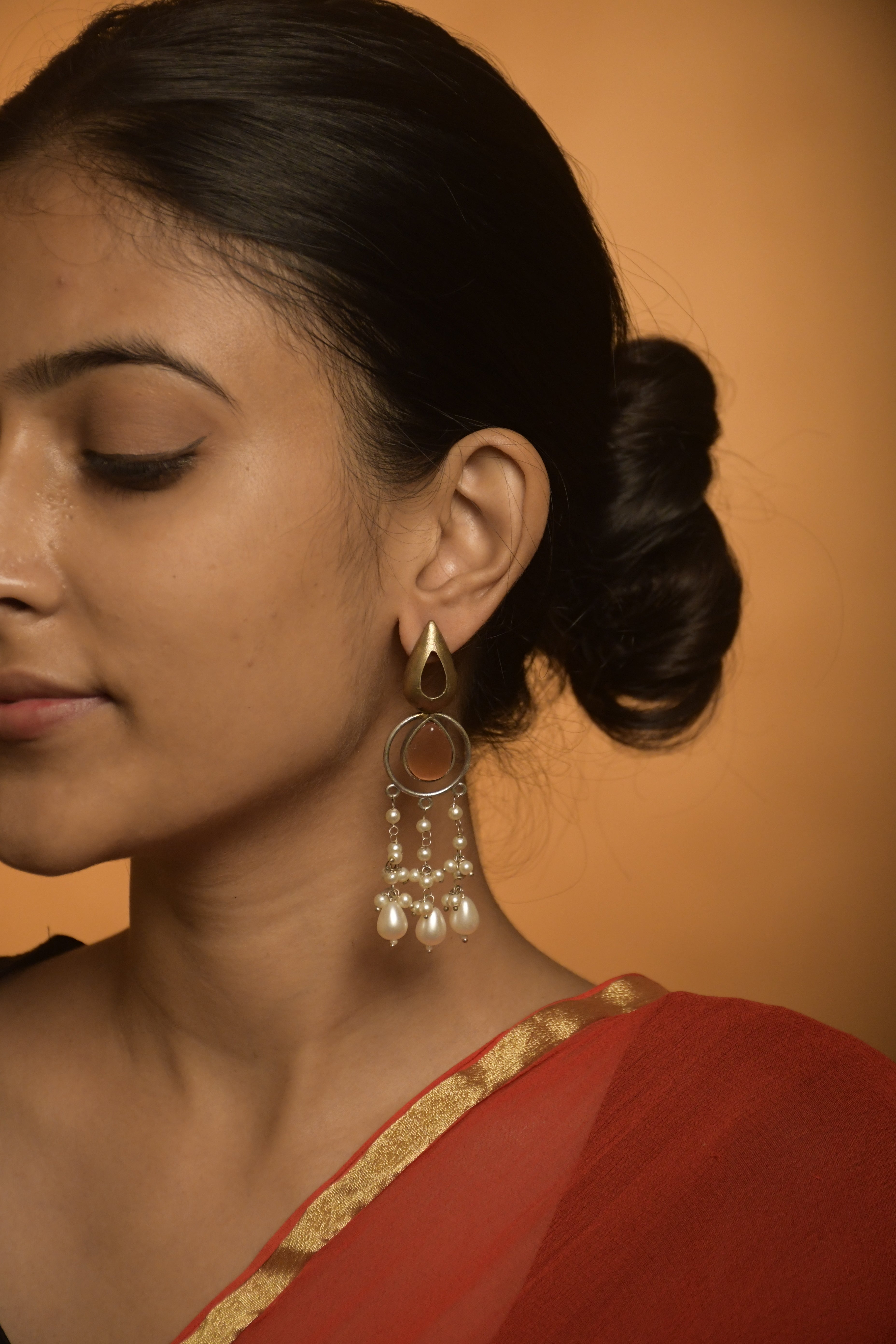 Noir Pearl Dangler Earrings