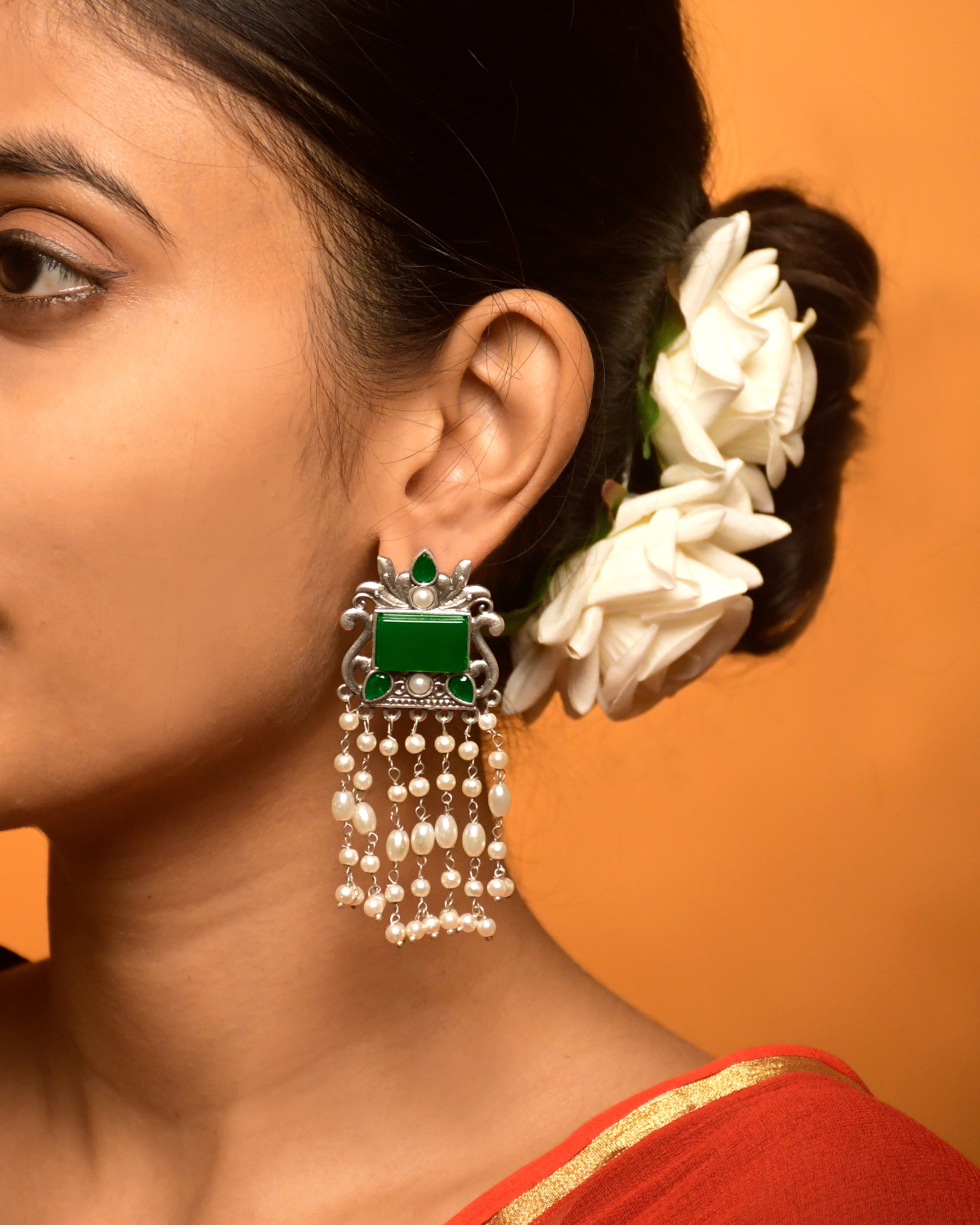 Vineeta Stone Dangler Earrings