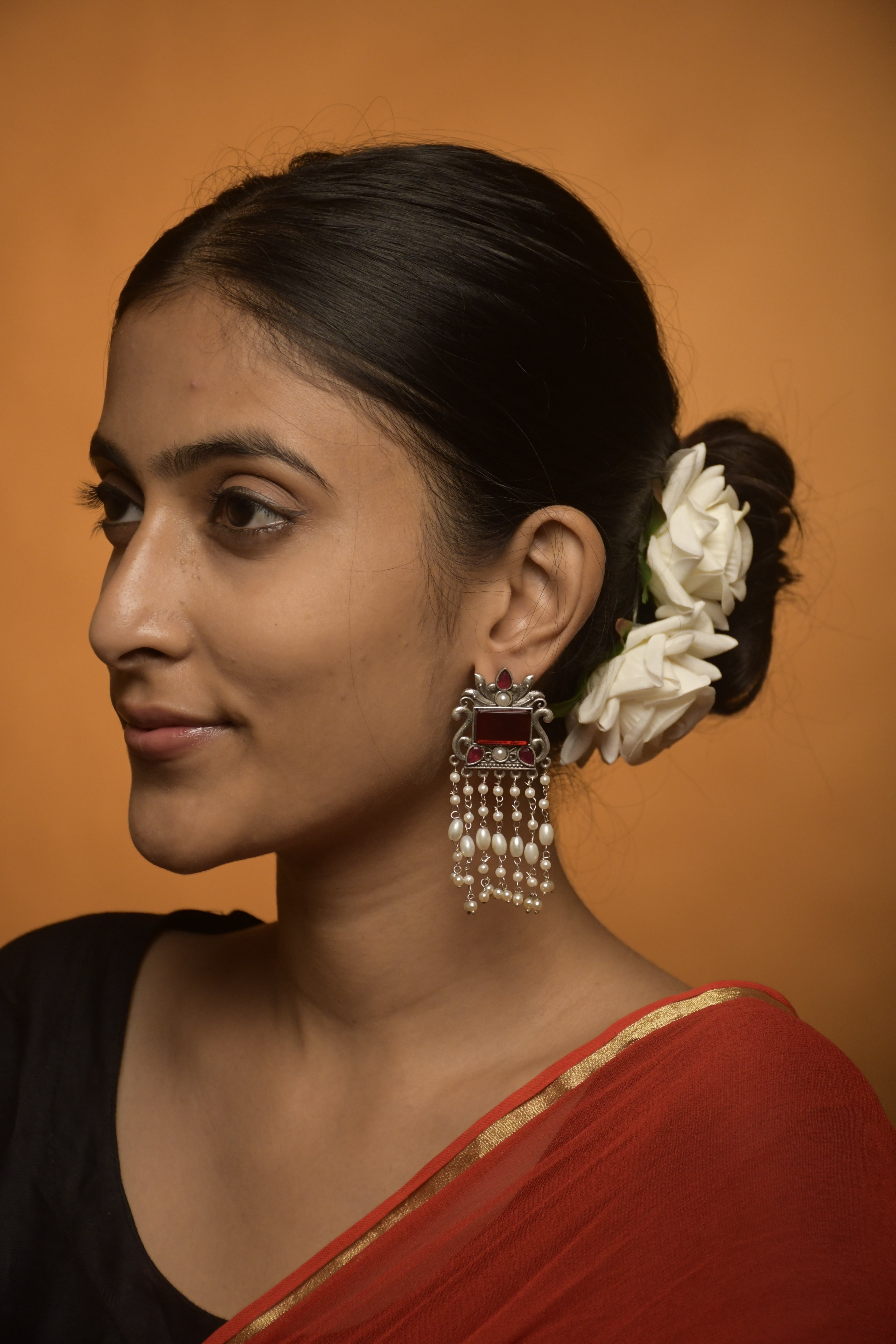Vineeta Stone Dangler Earrings