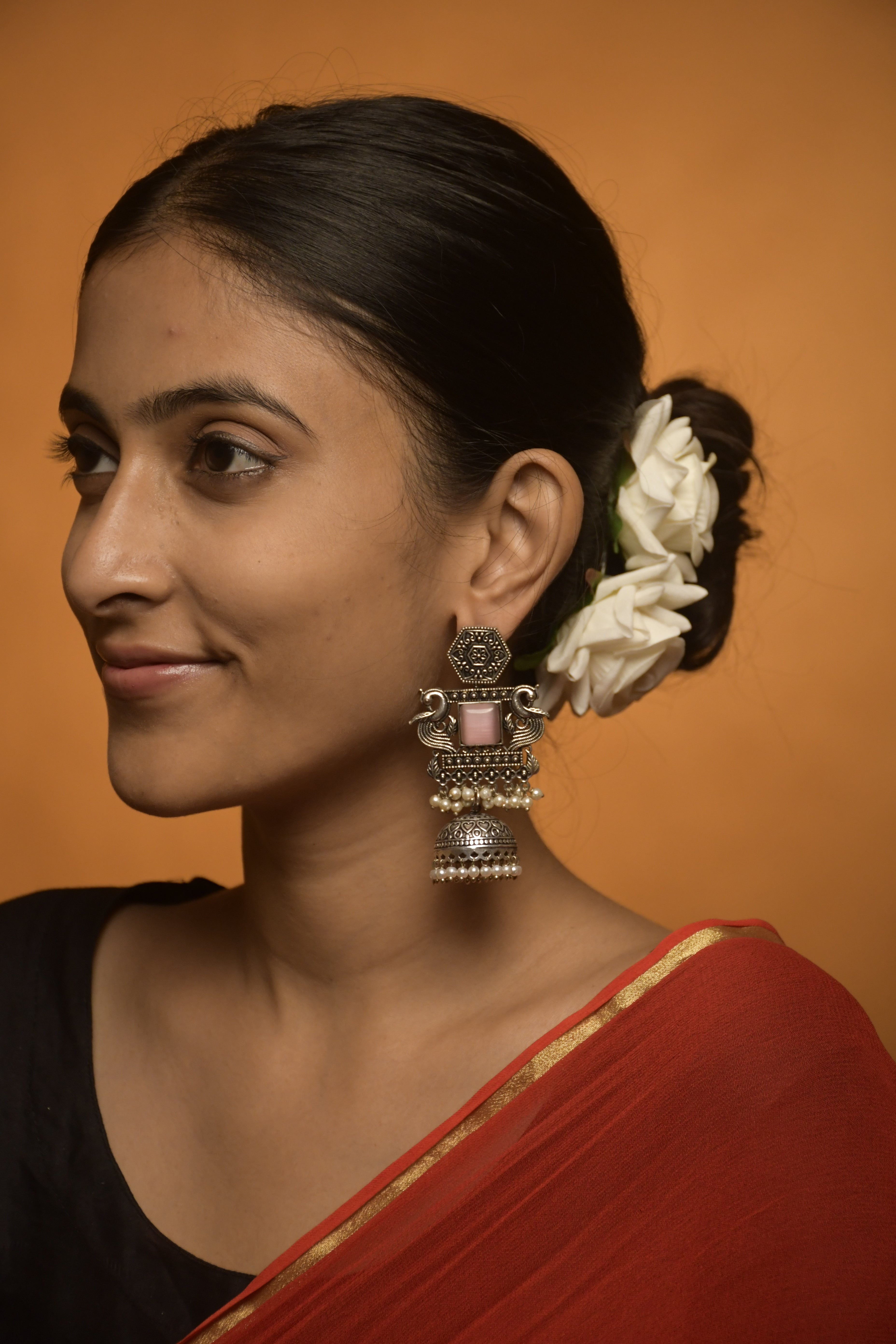 Aarzoo Stone Jhumka Earrings