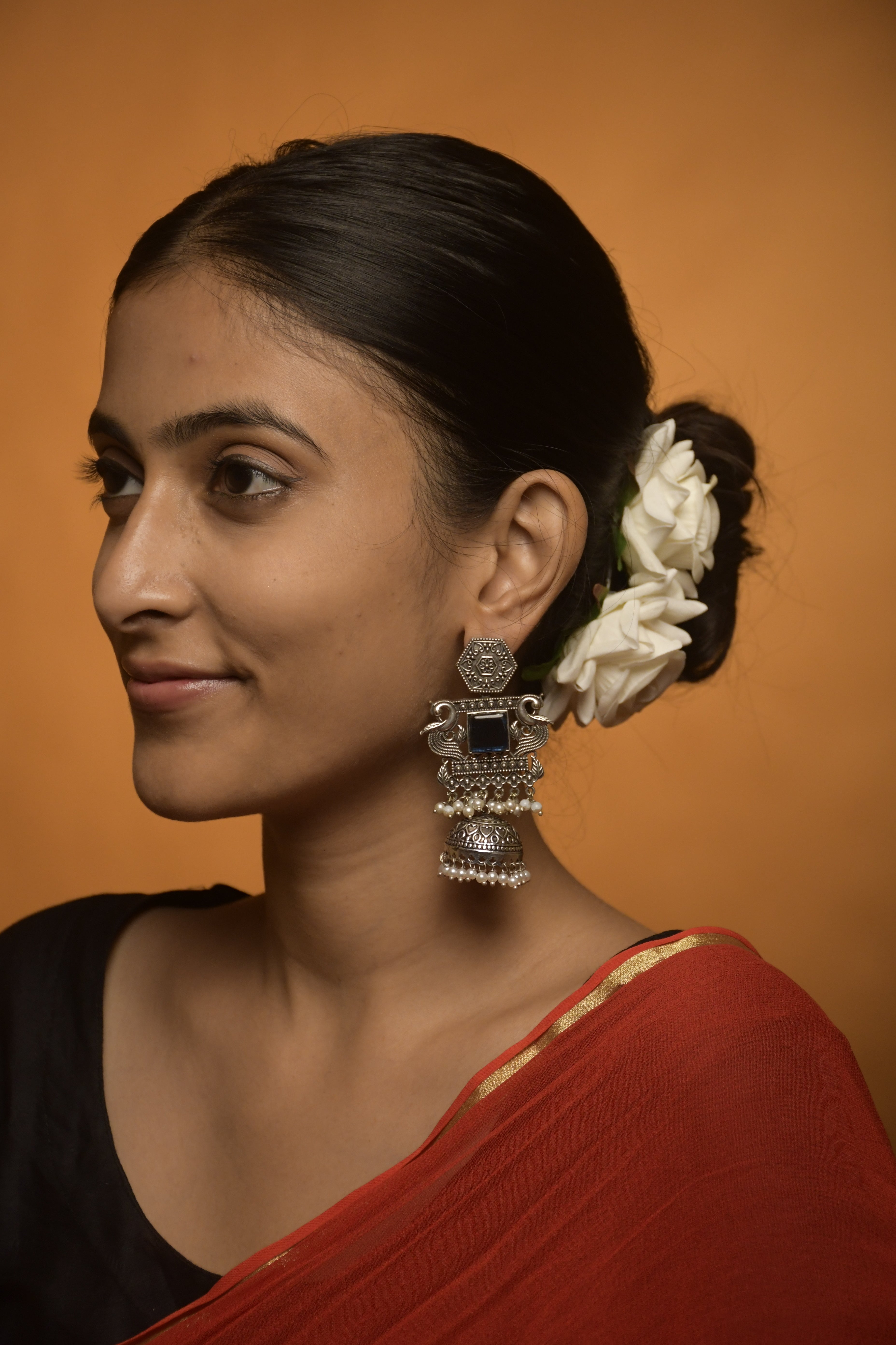 Aarzoo Stone Jhumka Earrings
