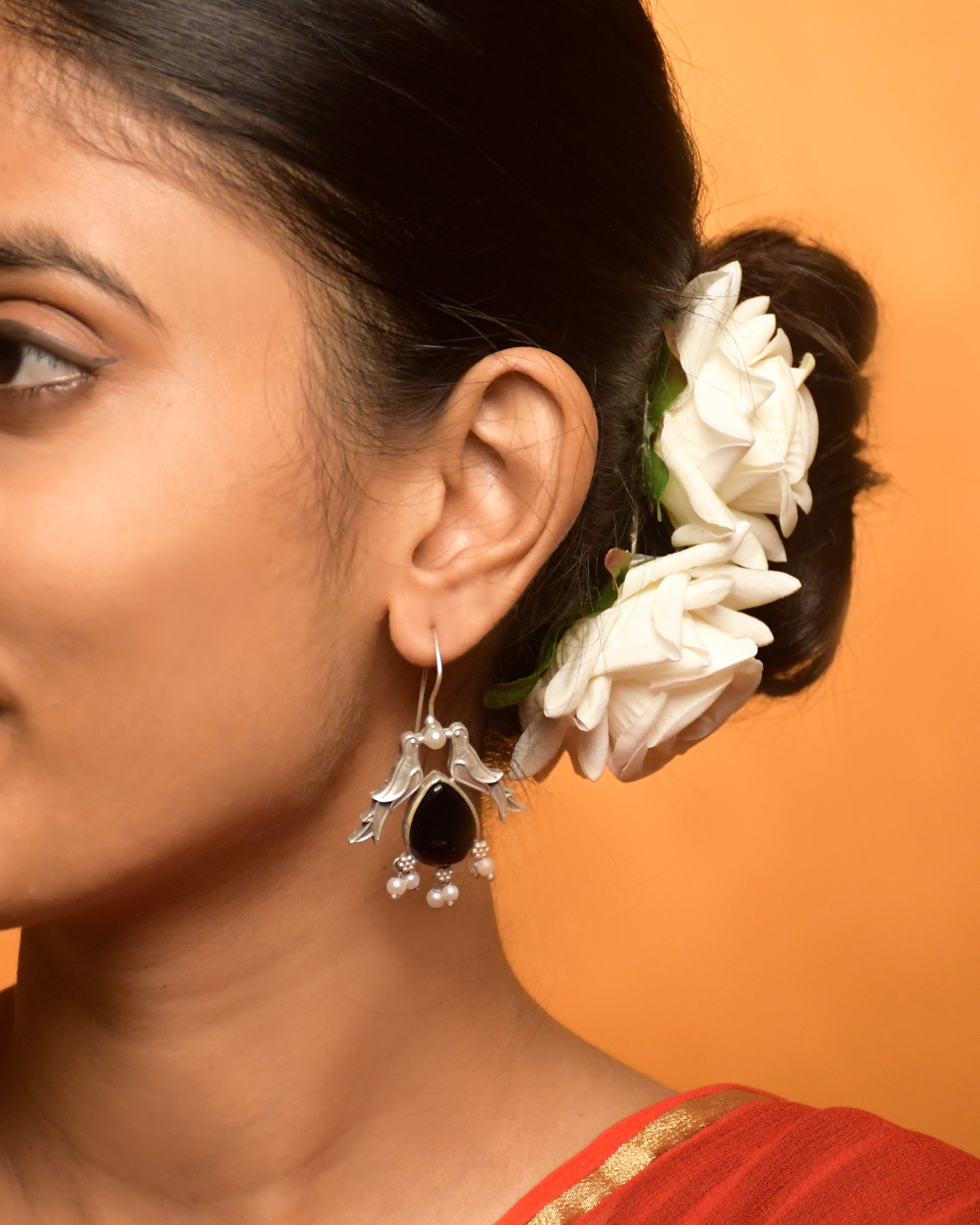 KAVITA OXIDISED STUD EARRINGS