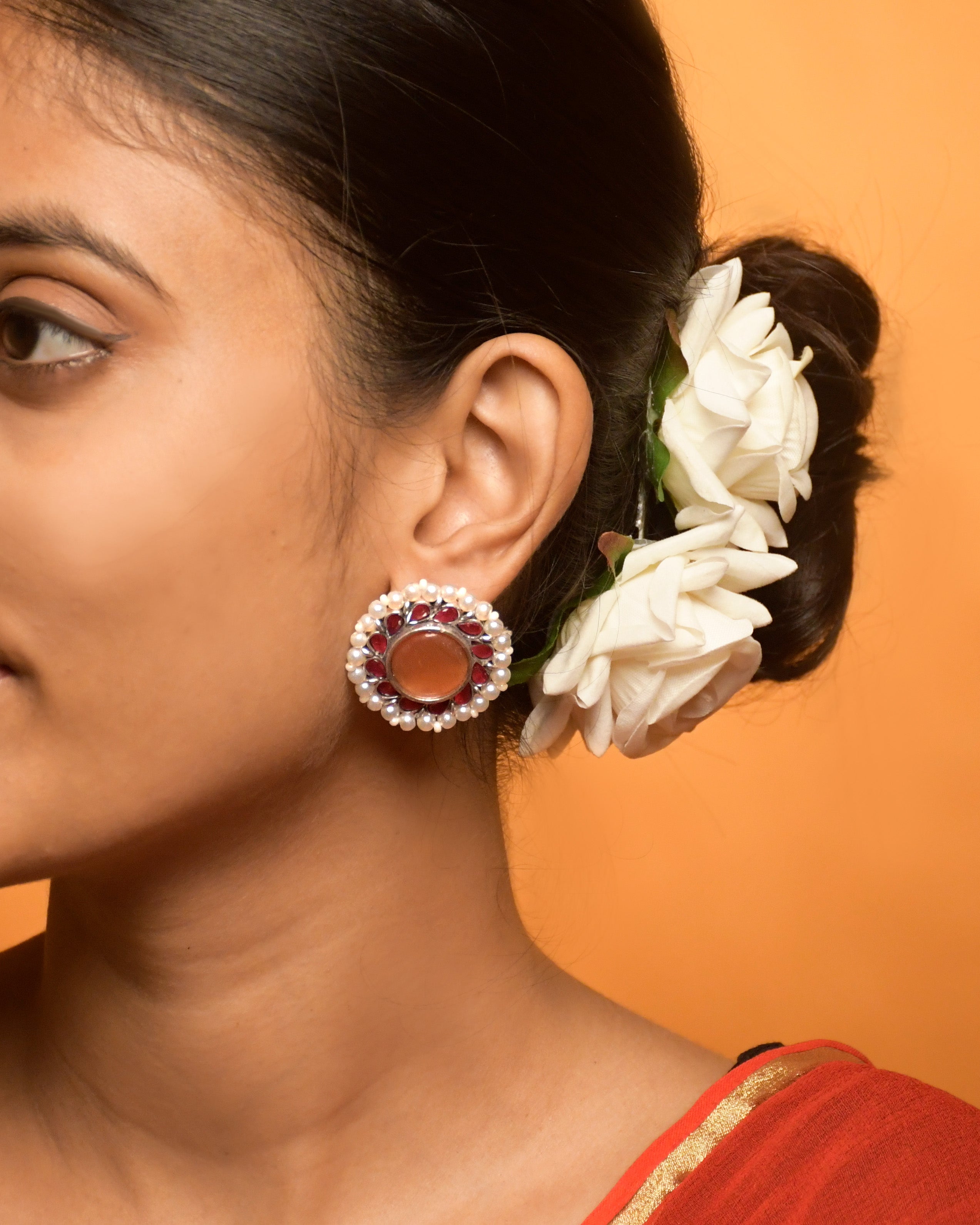 PARI OXIDISED STUD EARRINGS