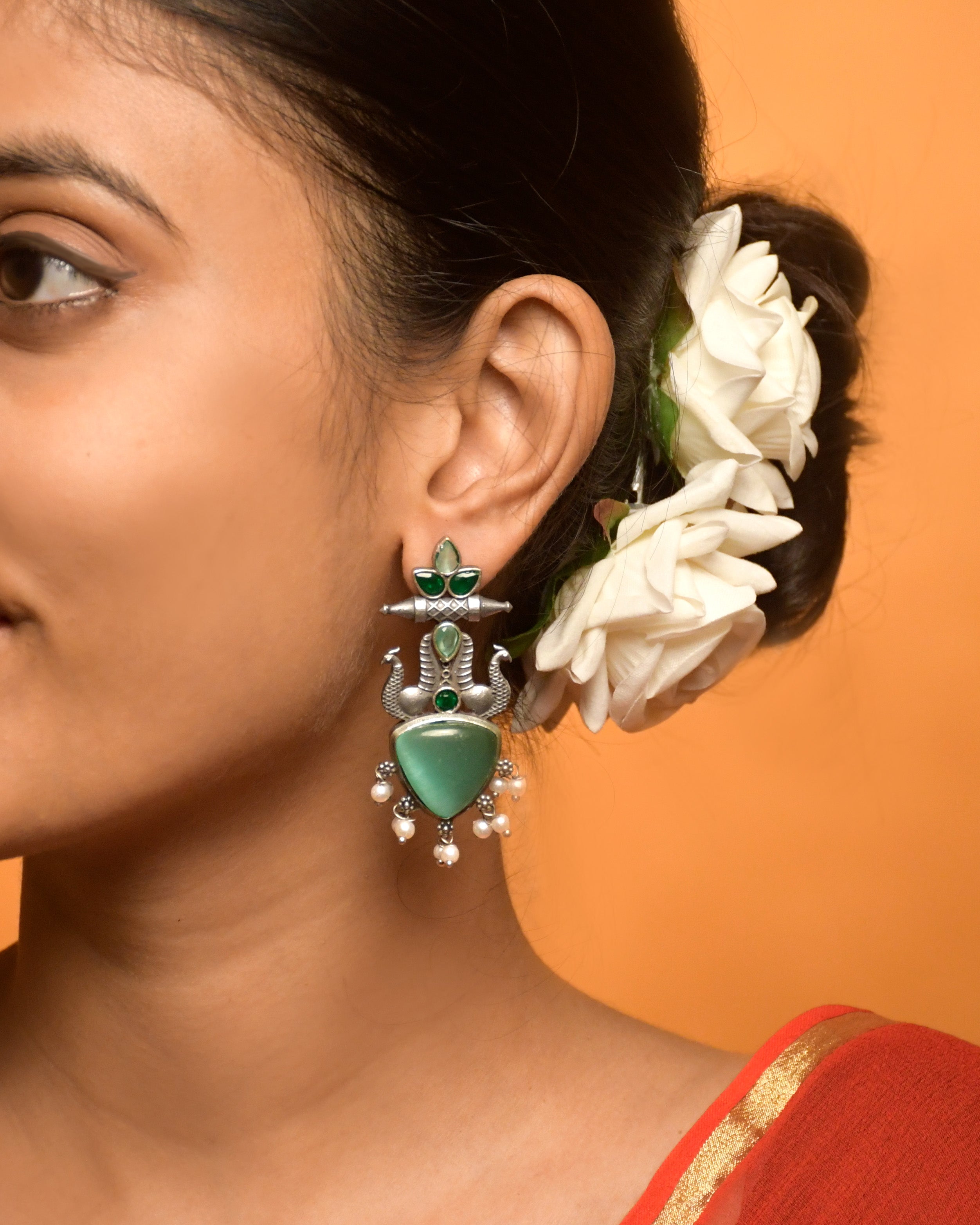 KIARA OVERSIZED SILVER LOOKLIKE STUD EARRINGS