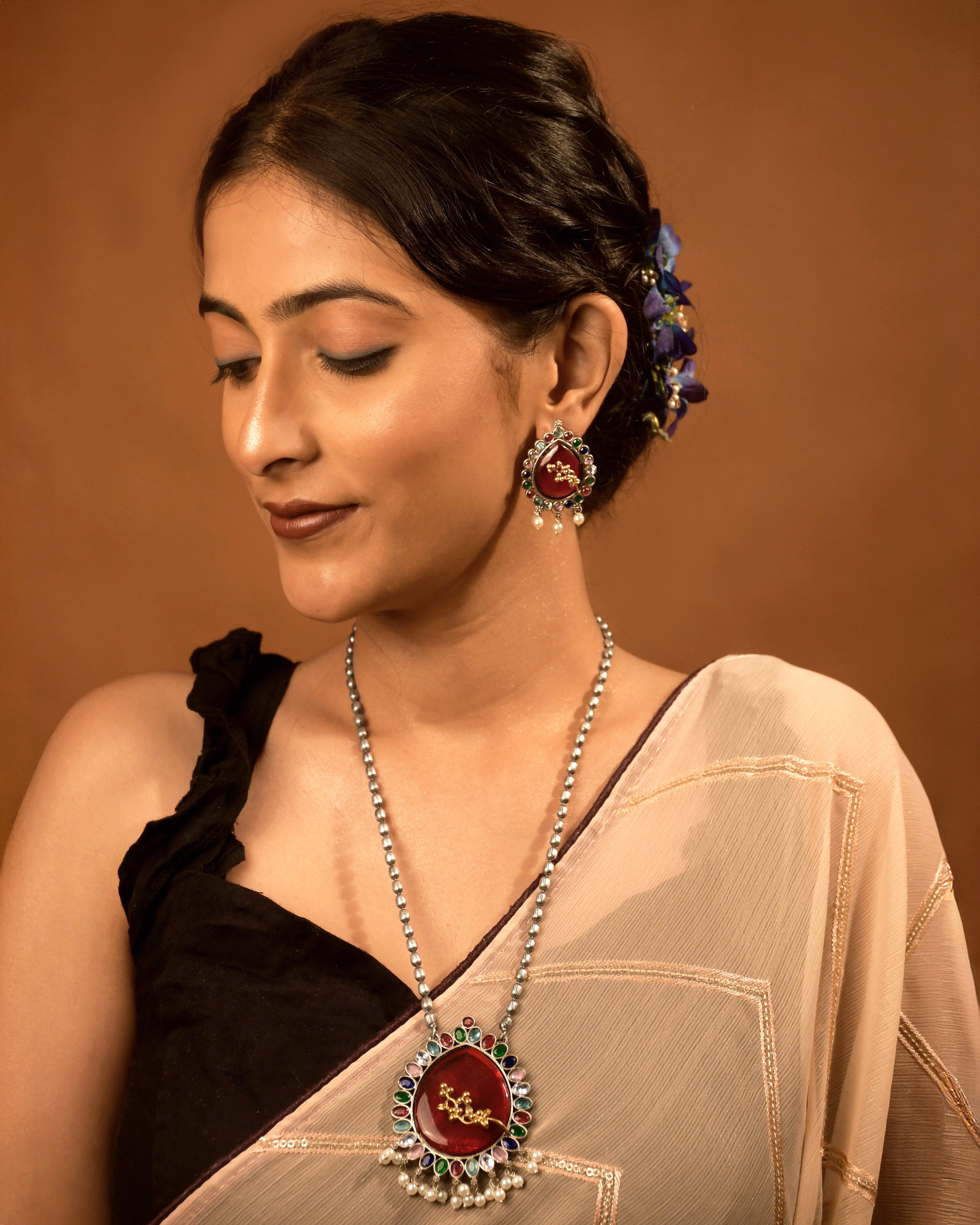 JISHA STONE NECKLACE SET