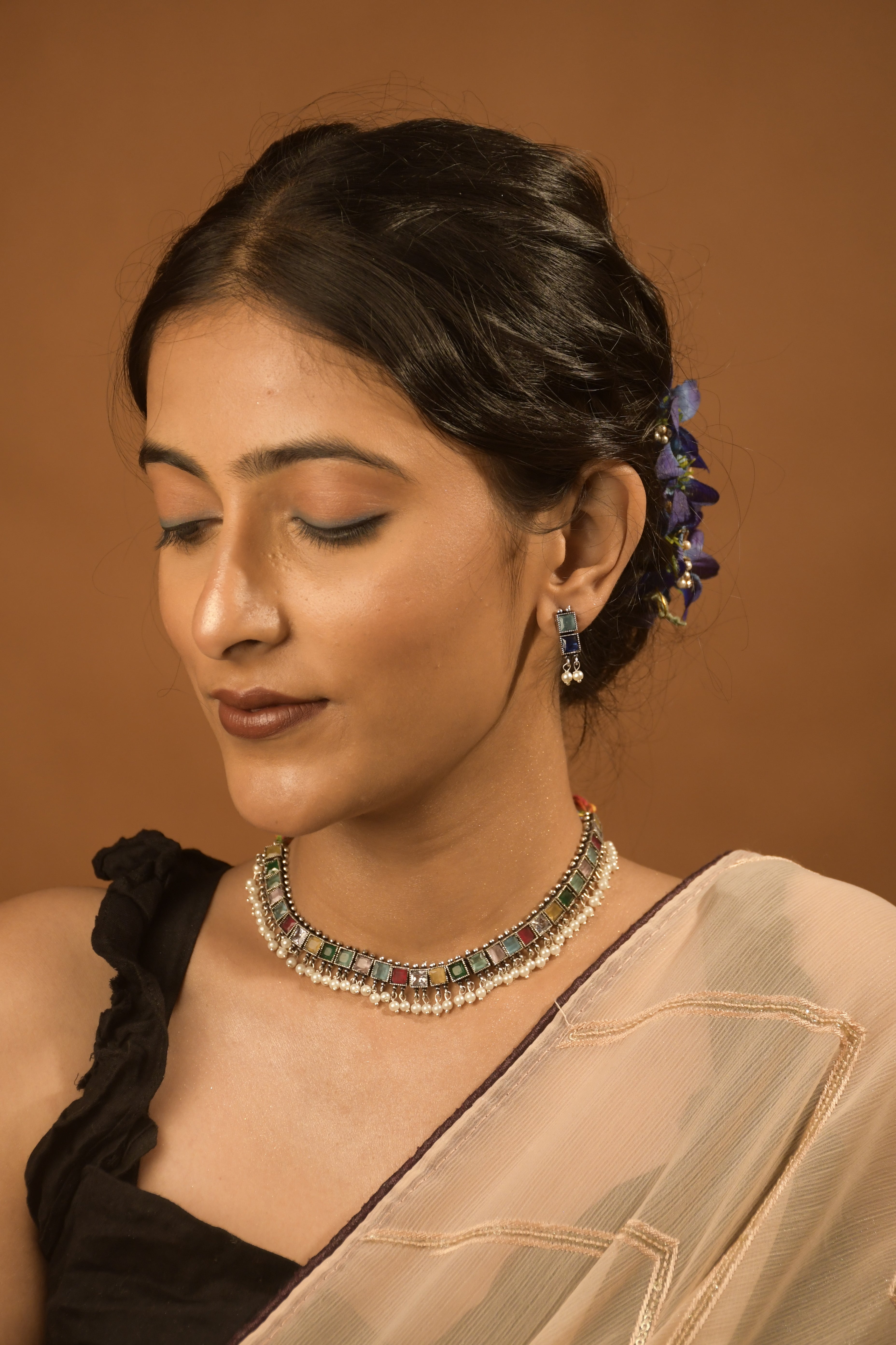 VEDIKA STONE NECKLACE SET