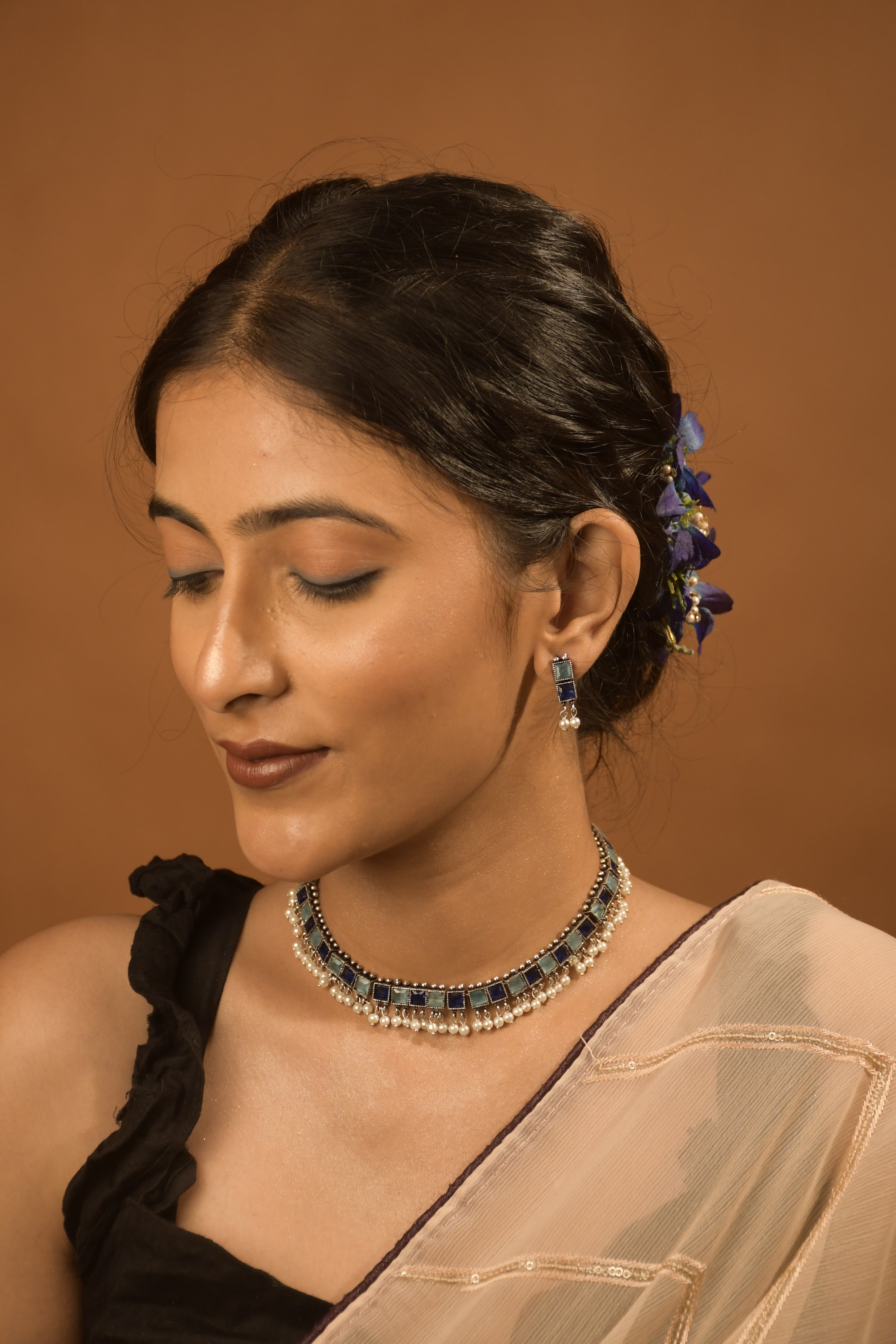 VEDIKA STONE NECKLACE SET