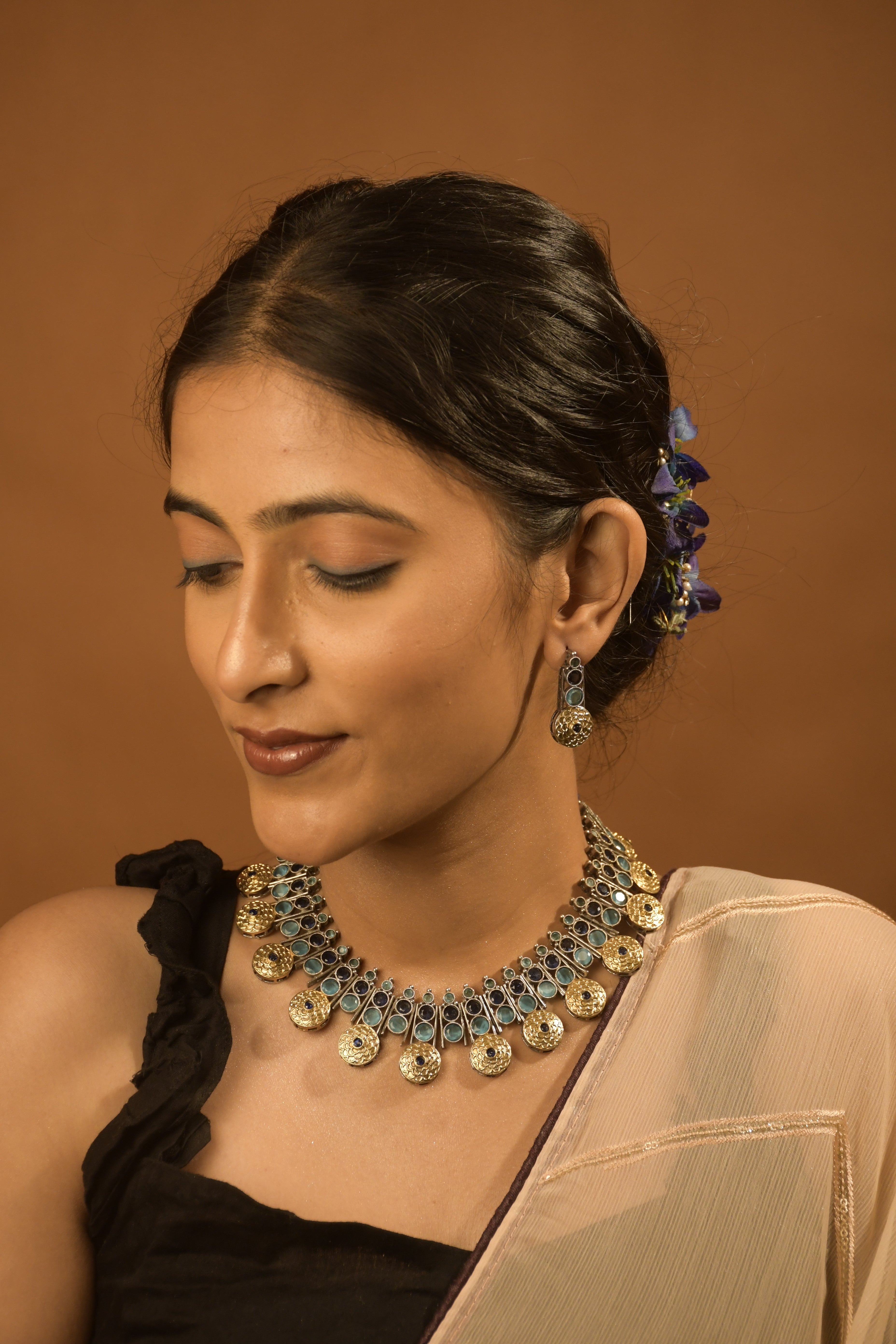 LAVANYA STONE NECKLACE SET
