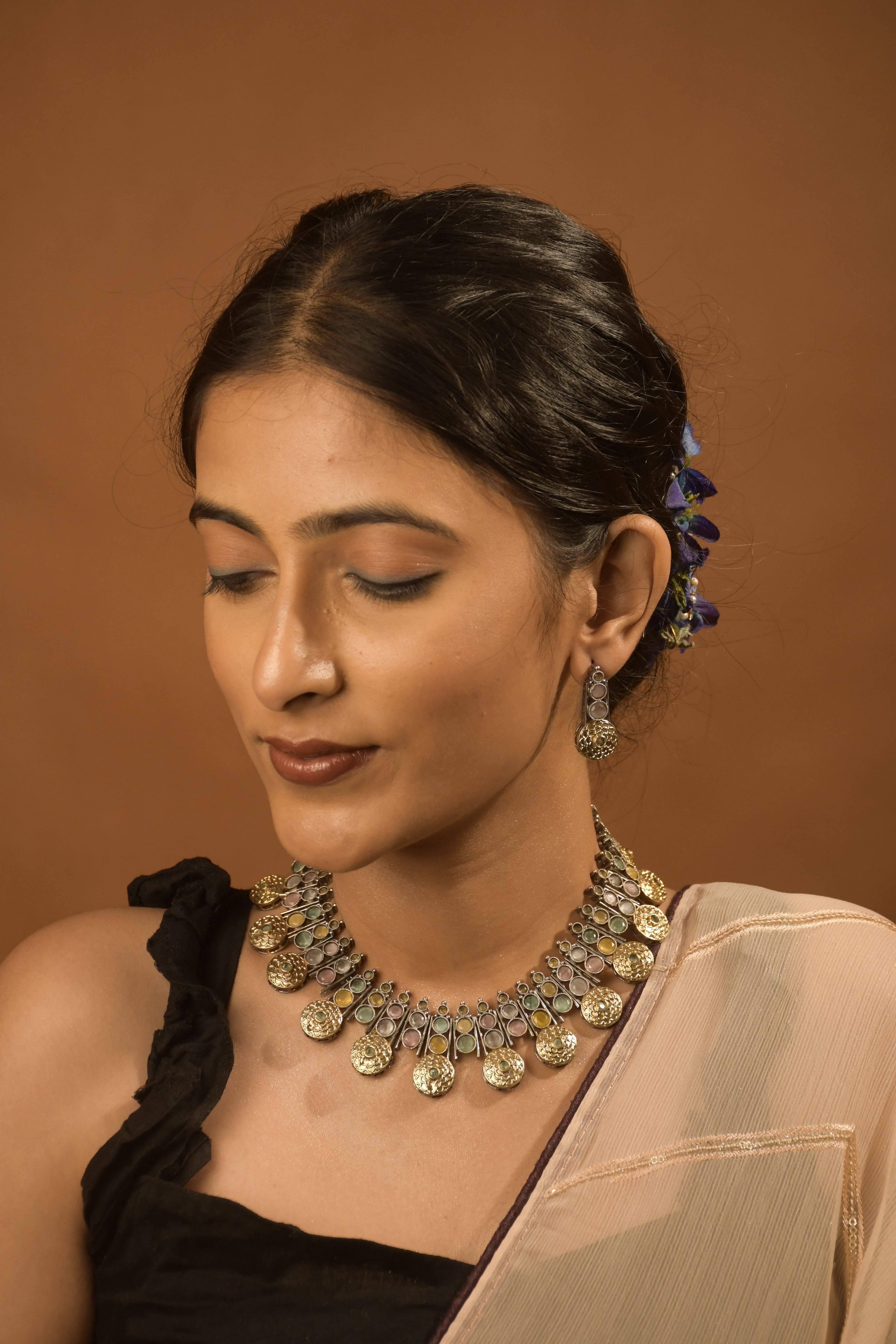 LAVANYA STONE NECKLACE SET