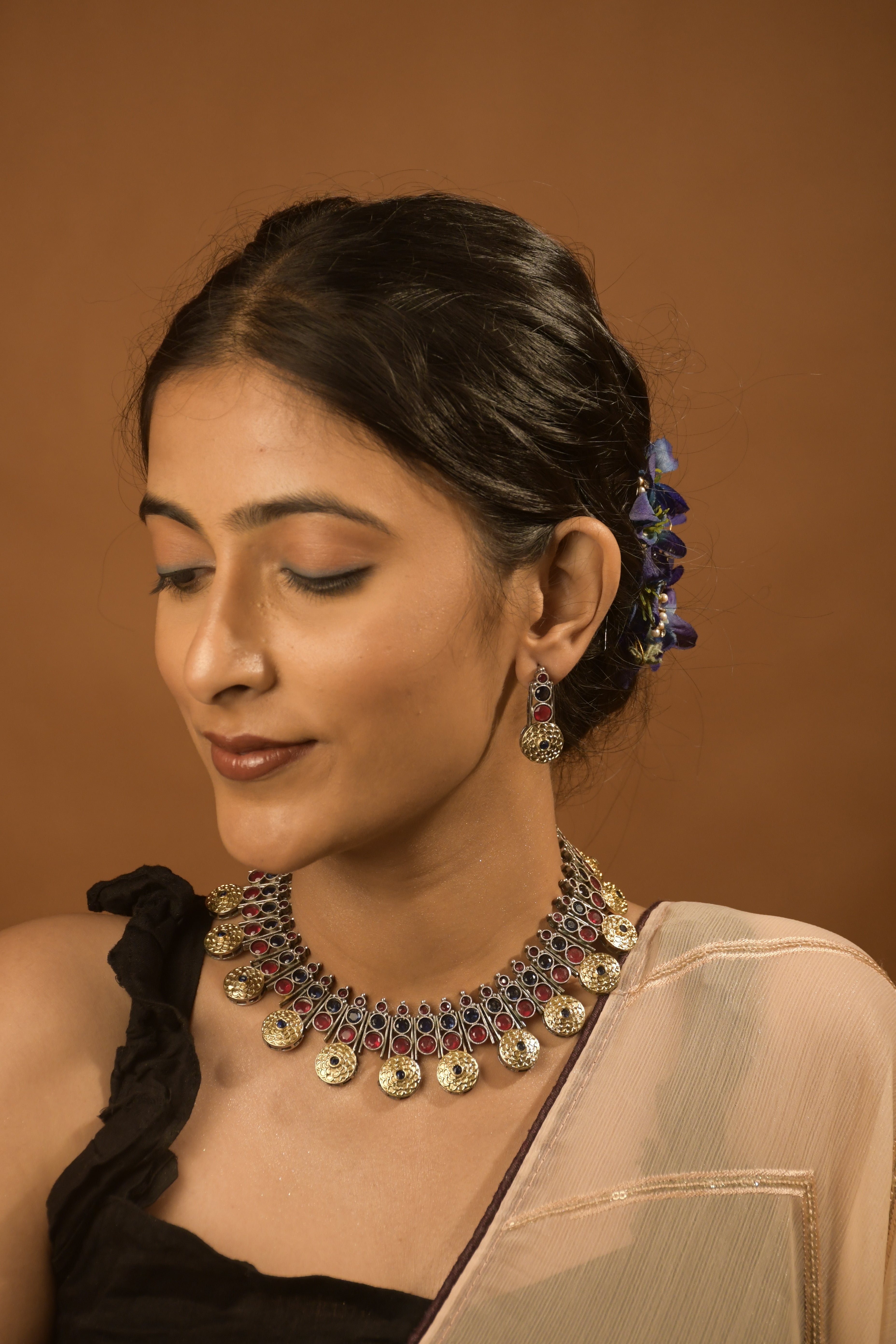 LAVANYA STONE NECKLACE SET