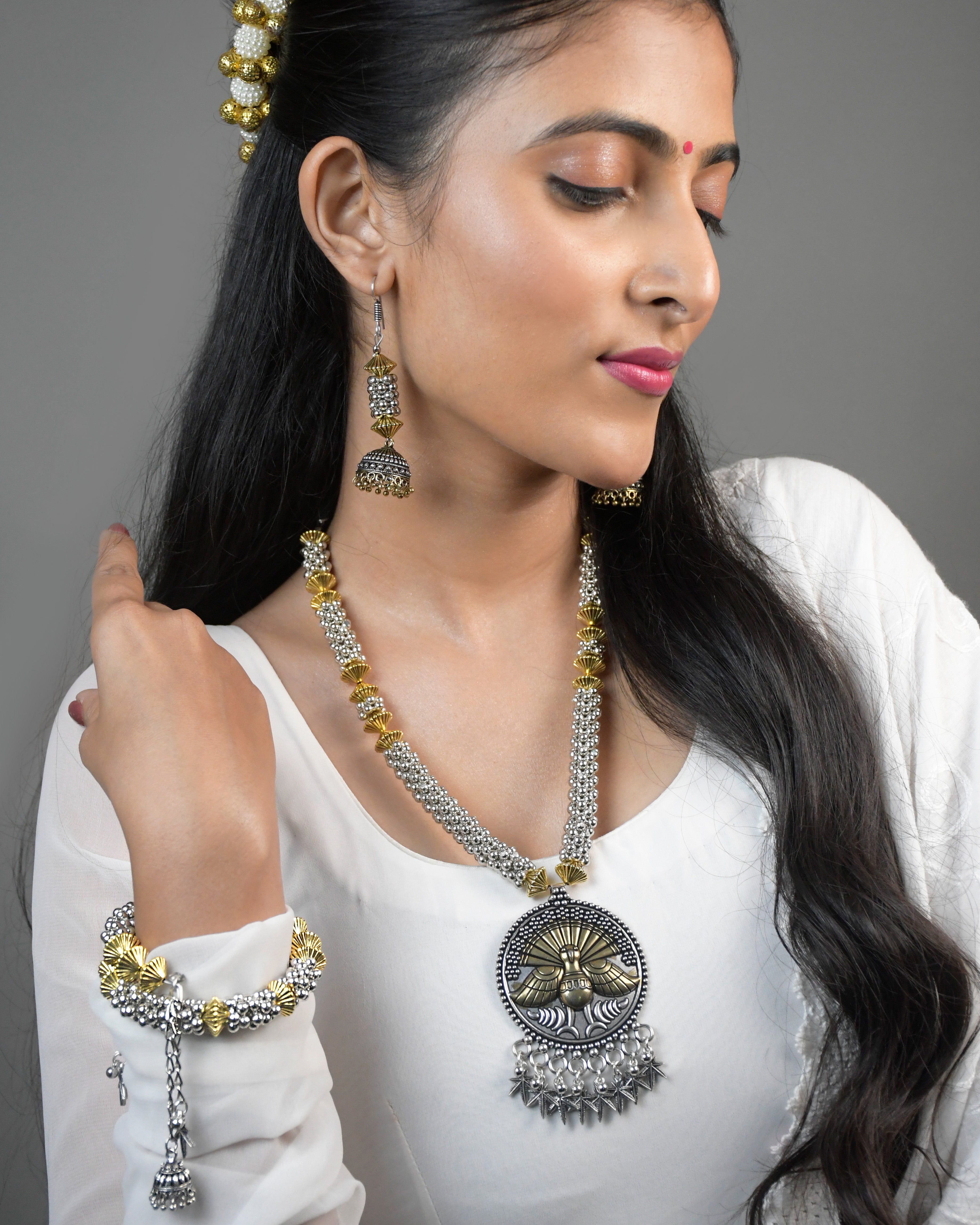 Sarika Dual Tone Jewellery Set Combo