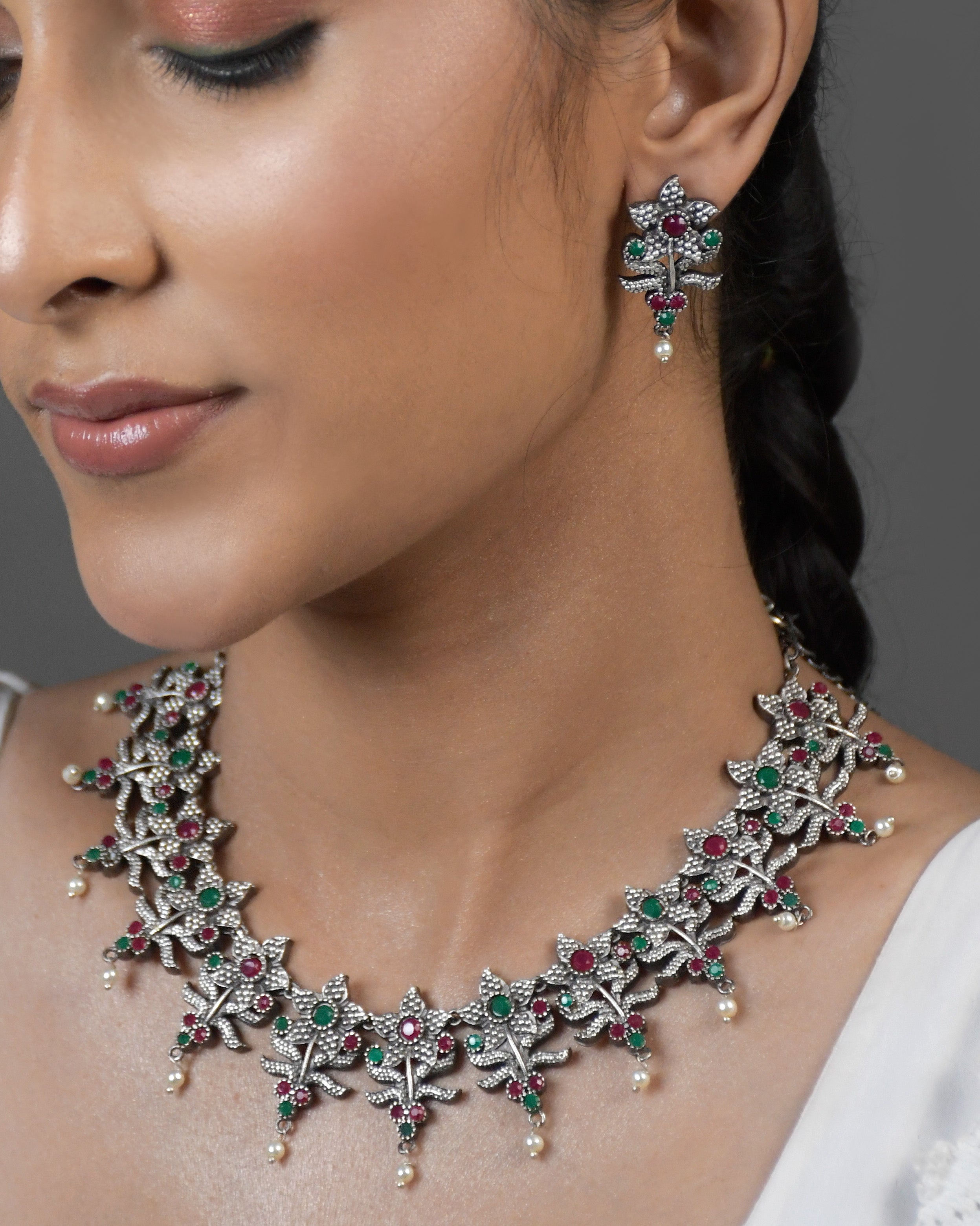 Tara Silver Lookalike Stone Necklace Set