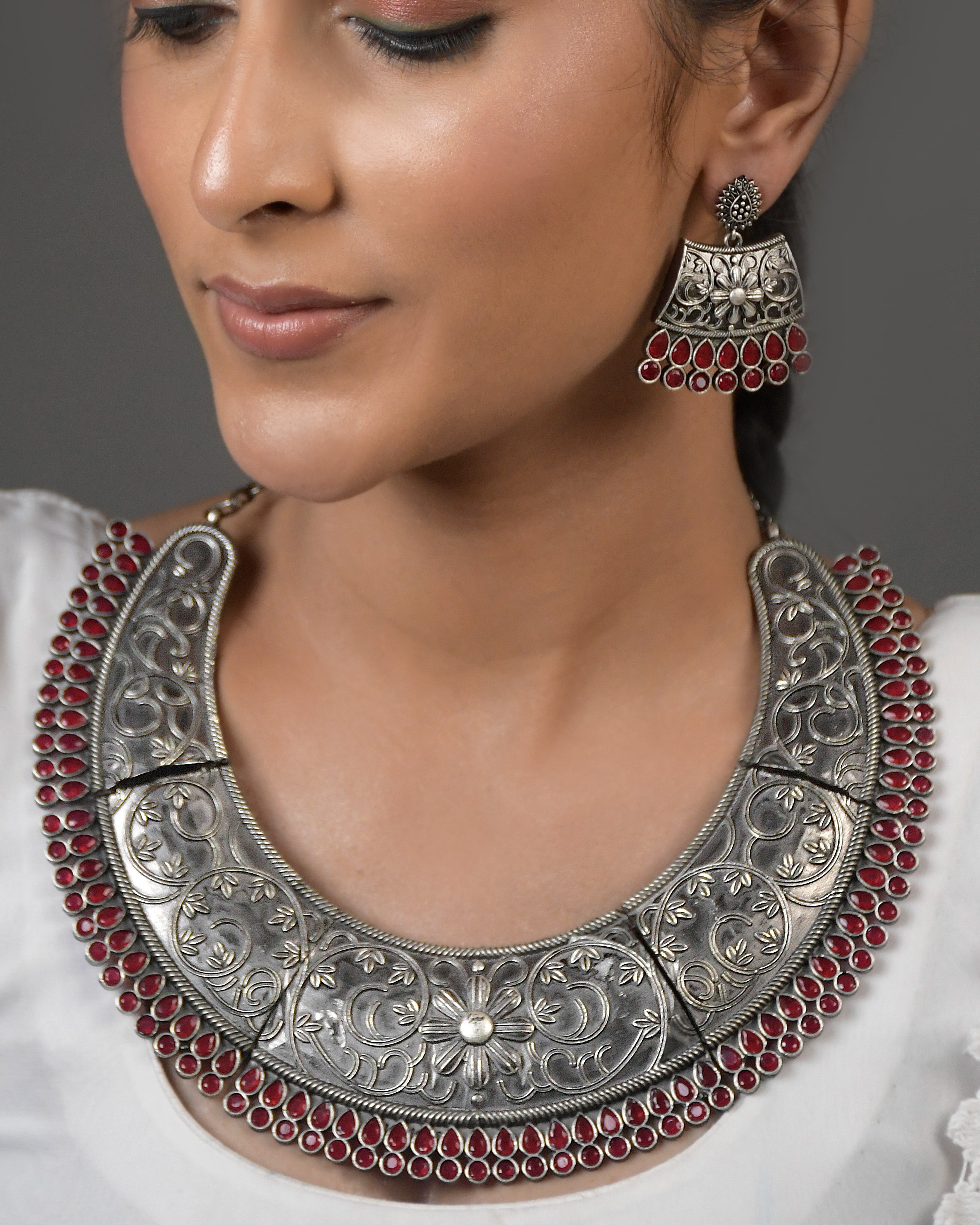 Khushi Silver Lookalike Stone Necklace Set