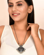 Load image into Gallery viewer, OXIDISED SILVER CHAIN PENDANT