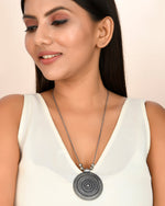 Load image into Gallery viewer, OXIDISED SILVER CHAIN PENDANT