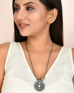 Load image into Gallery viewer, OXIDISED SILVER CHAIN PENDANT