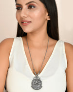 Load image into Gallery viewer, OXIDISED SILVER CHAIN PENDANT