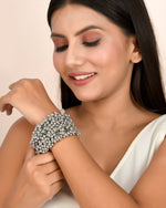 Load image into Gallery viewer, Oxidised Ghughroo Kada