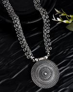 Load image into Gallery viewer, OXIDISED SPRING CHAIN PENDANT NECKLACE