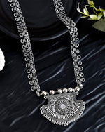 Load image into Gallery viewer, OXIDISED SPRING CHAIN PENDANT NECKLACE