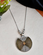 Load image into Gallery viewer, OXIDISED DUAL TONE CHAIN PENDANT