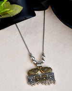 Load image into Gallery viewer, OXIDISED DUAL TONE CHAIN PENDANT