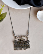 Load image into Gallery viewer, OXIDISED DUAL TONE CHAIN PENDANT